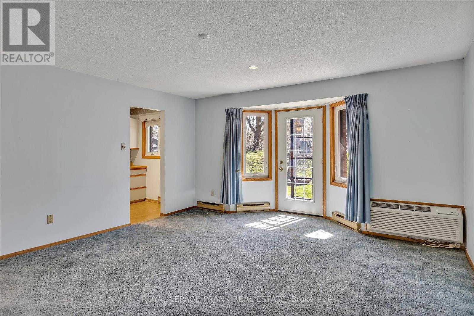 8 - 645 Whitaker Street, Peterborough East (North), Ontario  K9H 7L5 - Photo 12 - X12116714