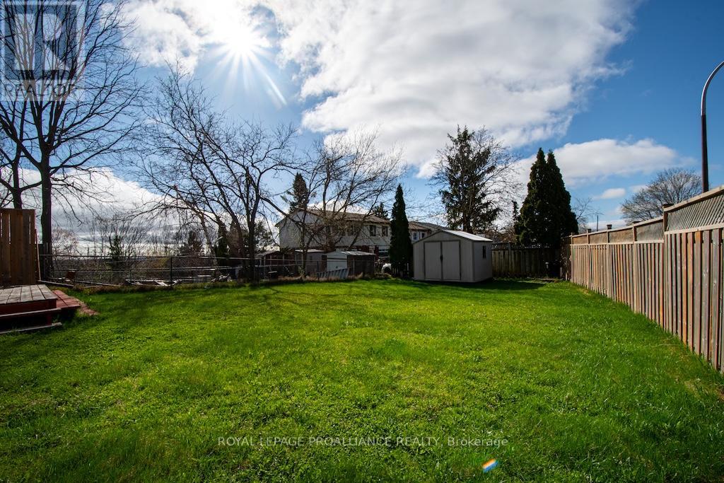 1635 Applewood Crescent, Peterborough West (Central), Ontario  K9K 1N3 - Photo 26 - X12116800