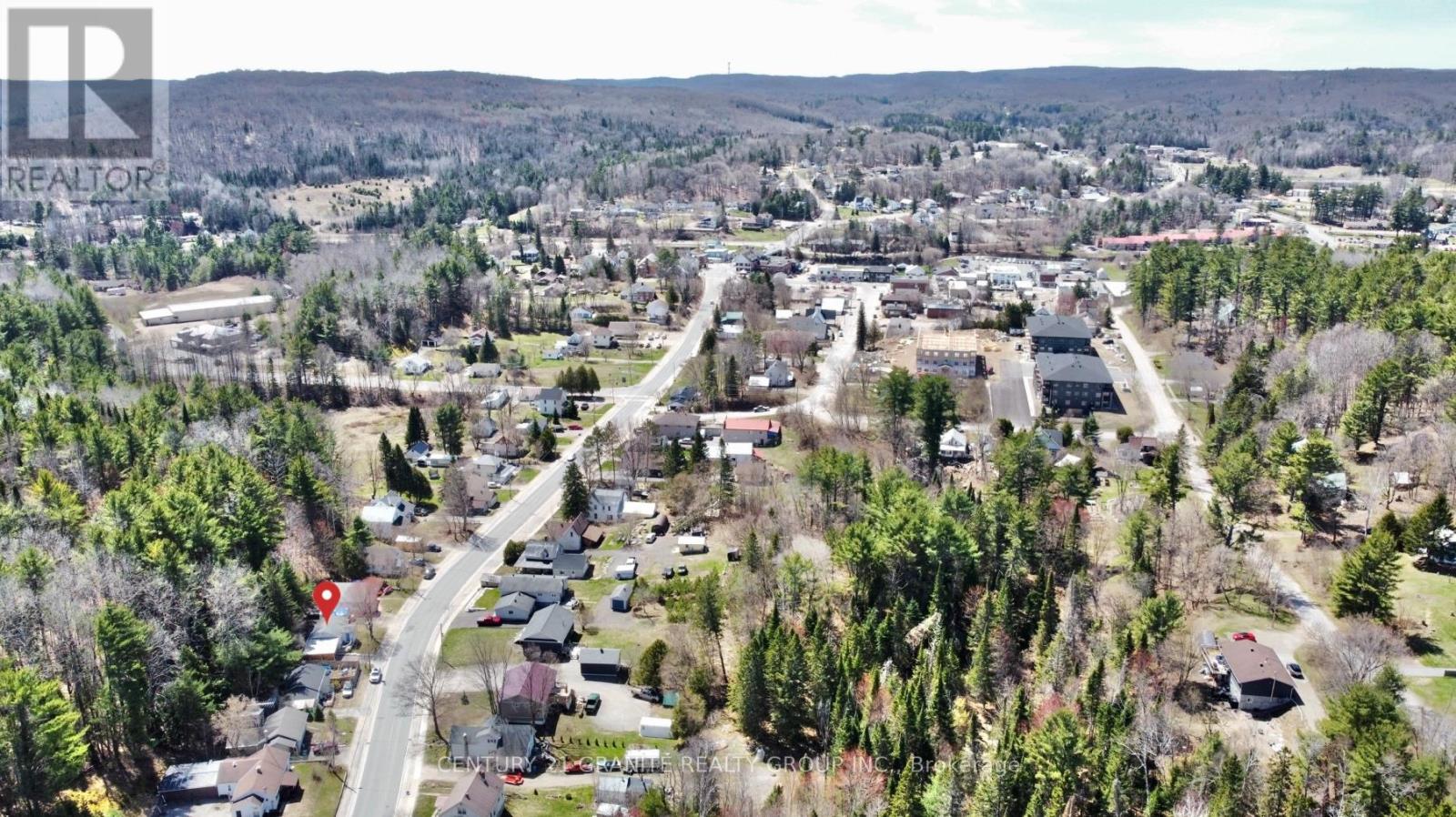 61 Bridge Street E, Bancroft (Bancroft Ward), Ontario  K0L 1C0 - Photo 4 - X12116814