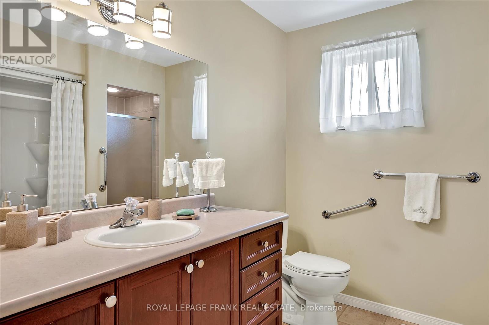 12 - 877 Wentworth Street, Peterborough West (Central), Ontario  K9J 8R7 - Photo 14 - X12116833