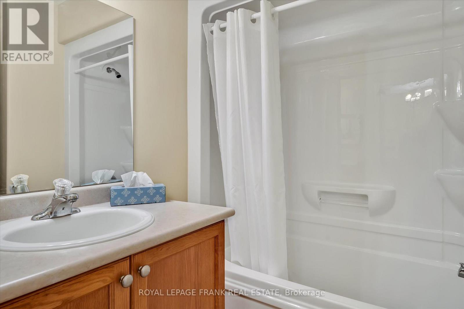 12 - 877 Wentworth Street, Peterborough West (Central), Ontario  K9J 8R7 - Photo 18 - X12116833