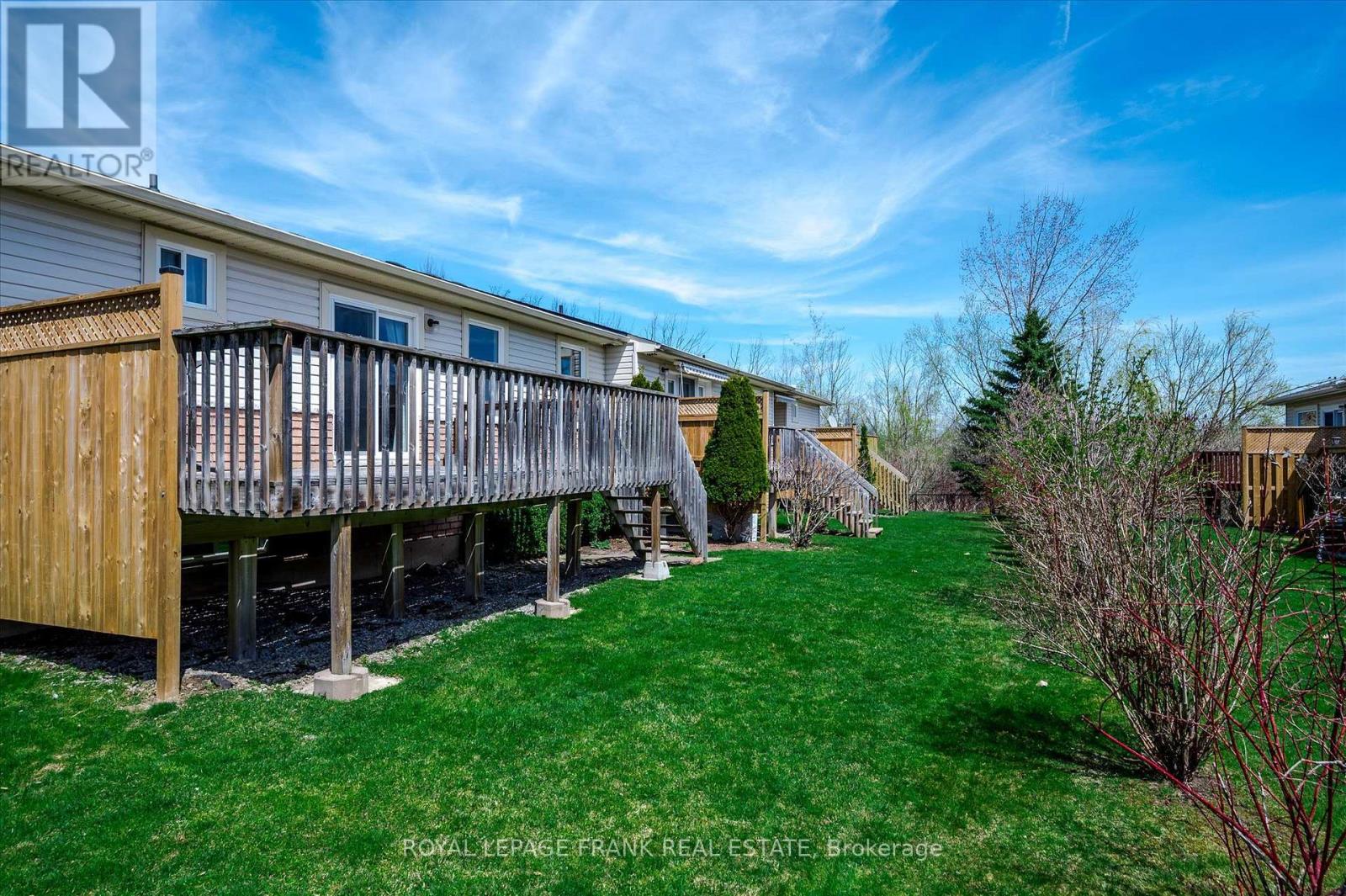 12 - 877 Wentworth Street, Peterborough West (Central), Ontario  K9J 8R7 - Photo 27 - X12116833