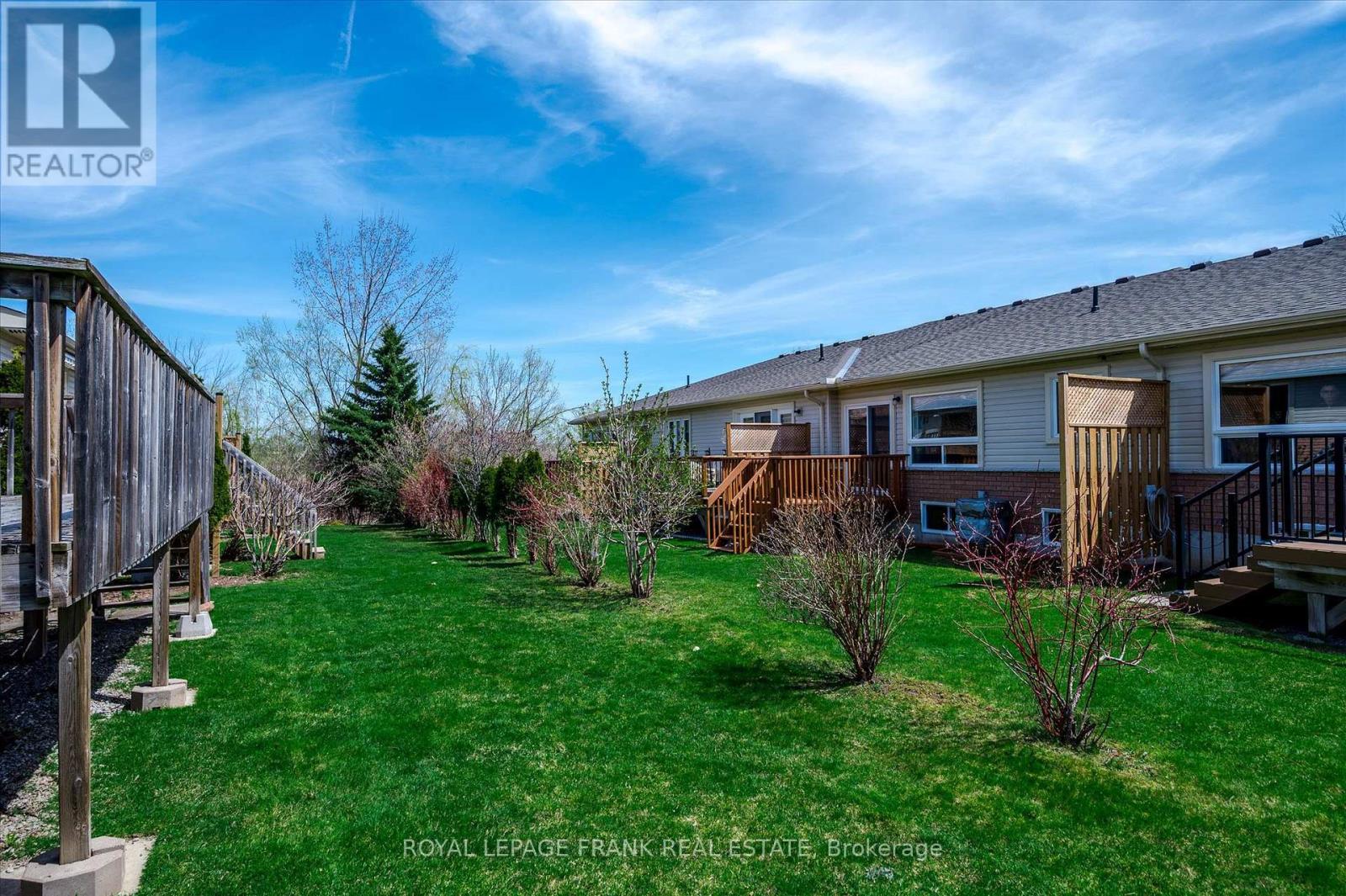 12 - 877 Wentworth Street, Peterborough West (Central), Ontario  K9J 8R7 - Photo 28 - X12116833