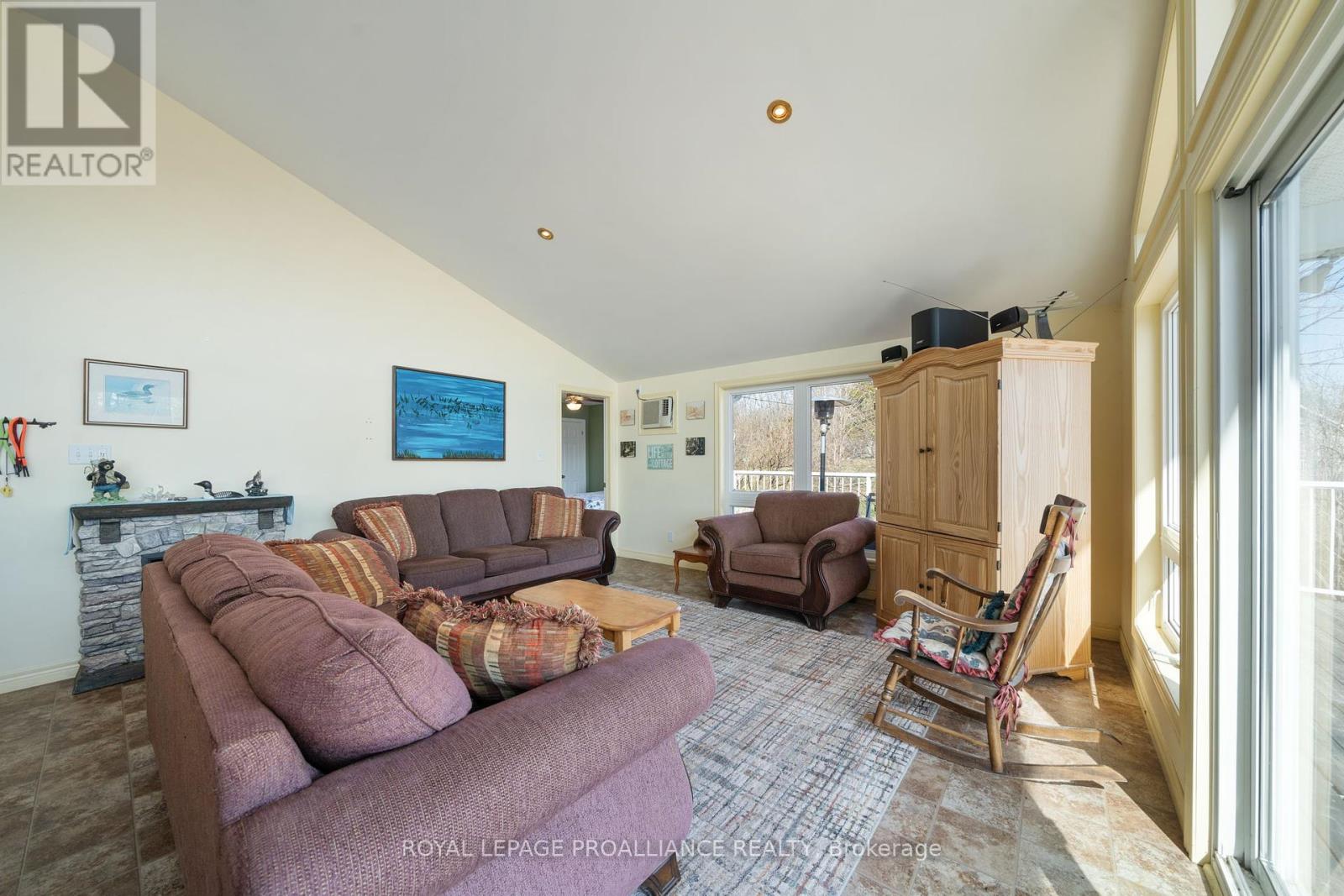 319 Fire Route 4, North Kawartha, Ontario  K0L 2H0 - Photo 19 - X12116884