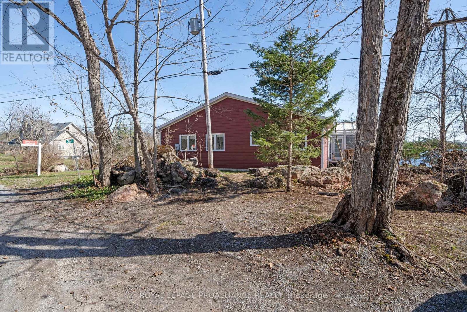 319 Fire Route 4, North Kawartha, Ontario  K0L 2H0 - Photo 7 - X12116884