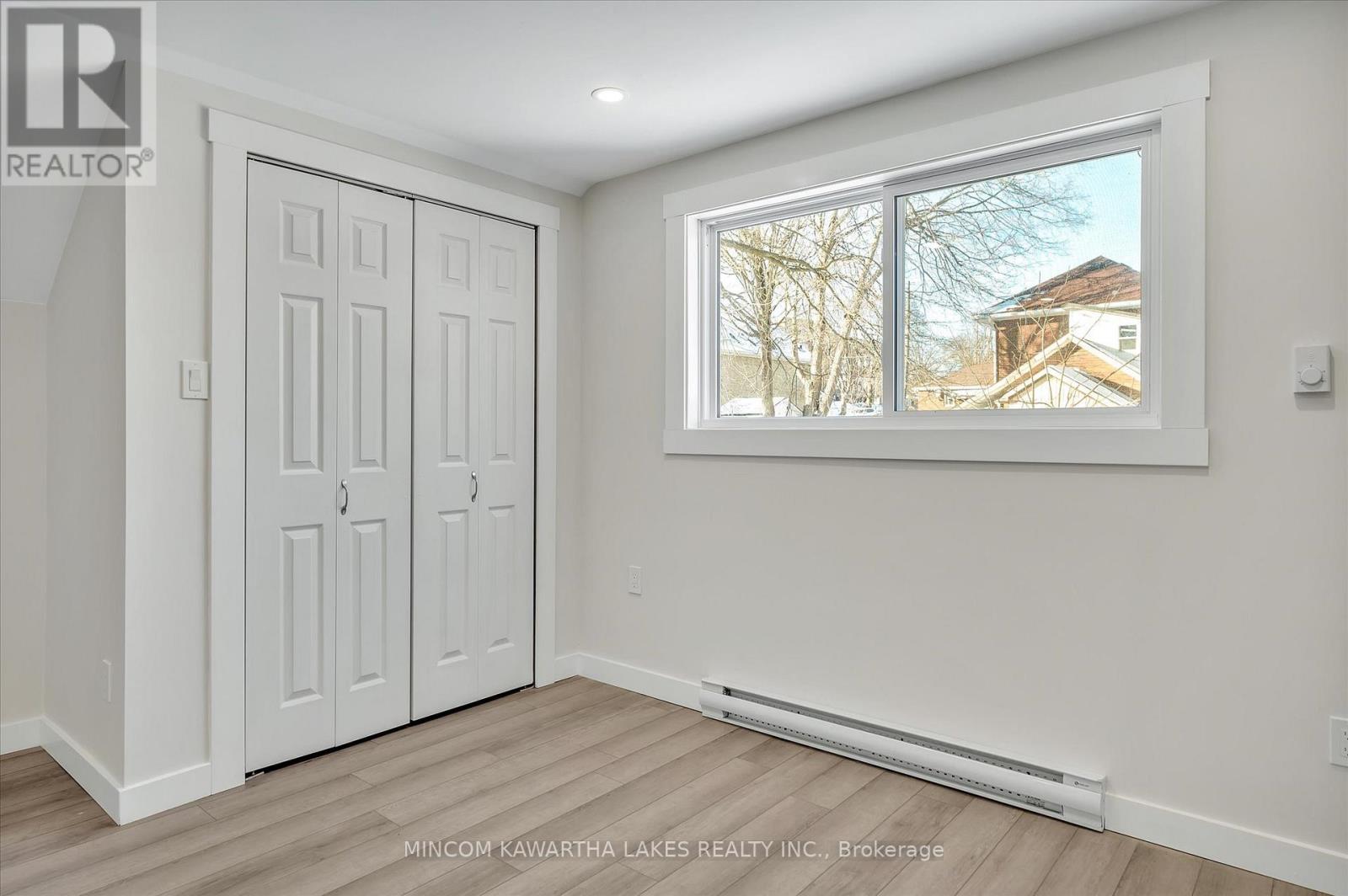 588 Wolfe Street, Peterborough Central (South), Ontario  K9J 2L8 - Photo 23 - X12117038