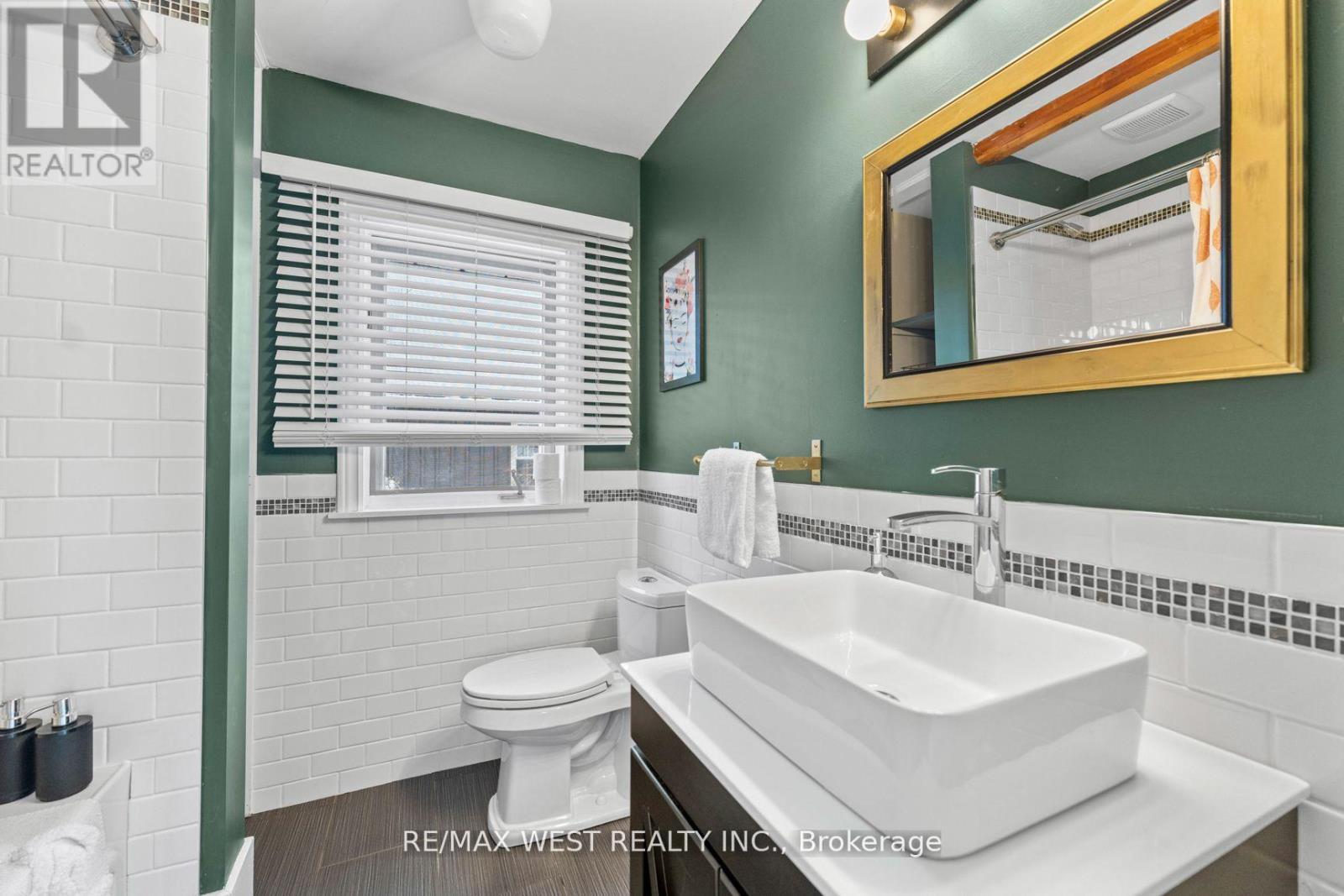 40 Regent Street W, Selwyn, Ontario  K0L 2H0 - Photo 12 - X12116845
