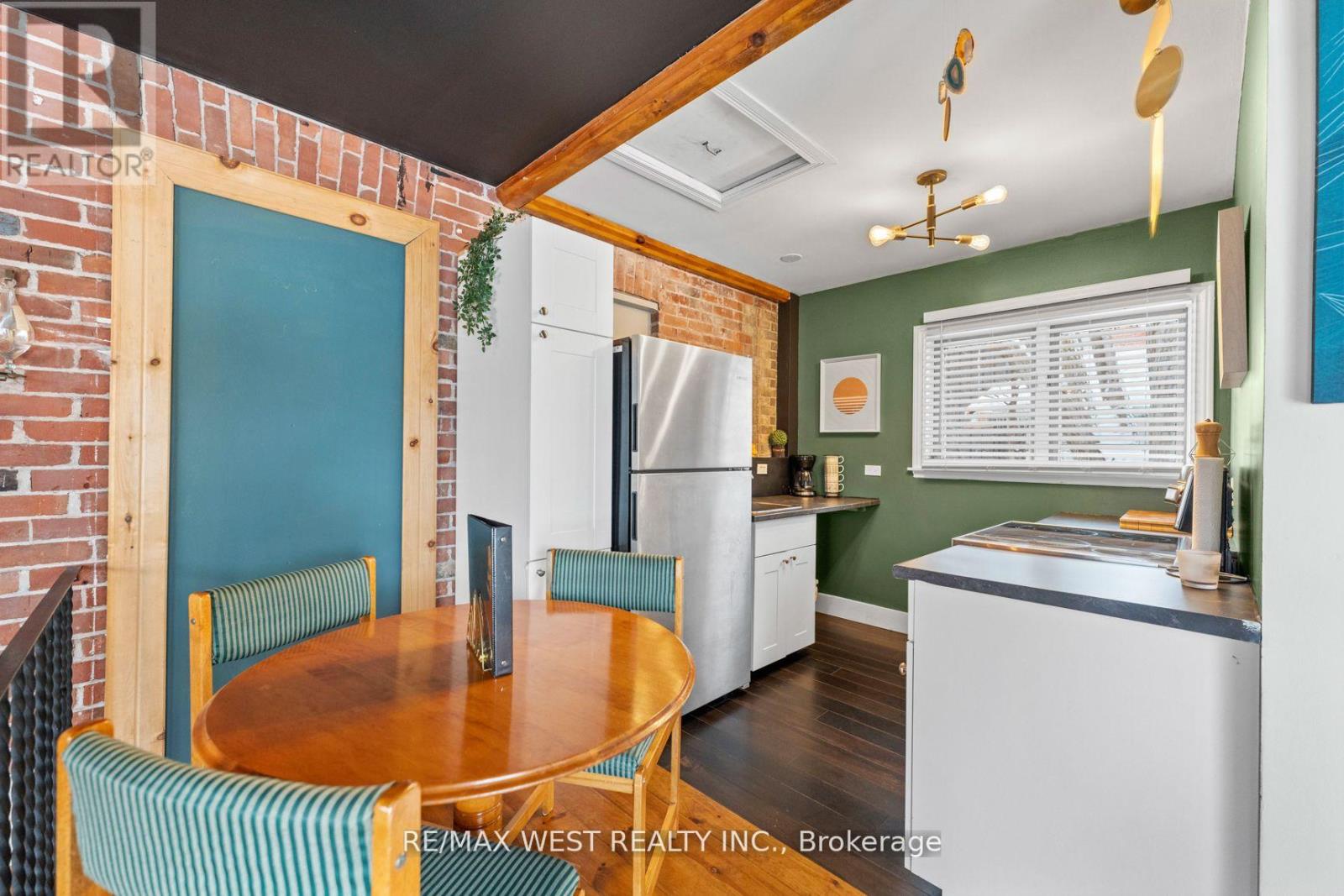 40 Regent Street W, Selwyn, Ontario  K0L 2H0 - Photo 8 - X12116845