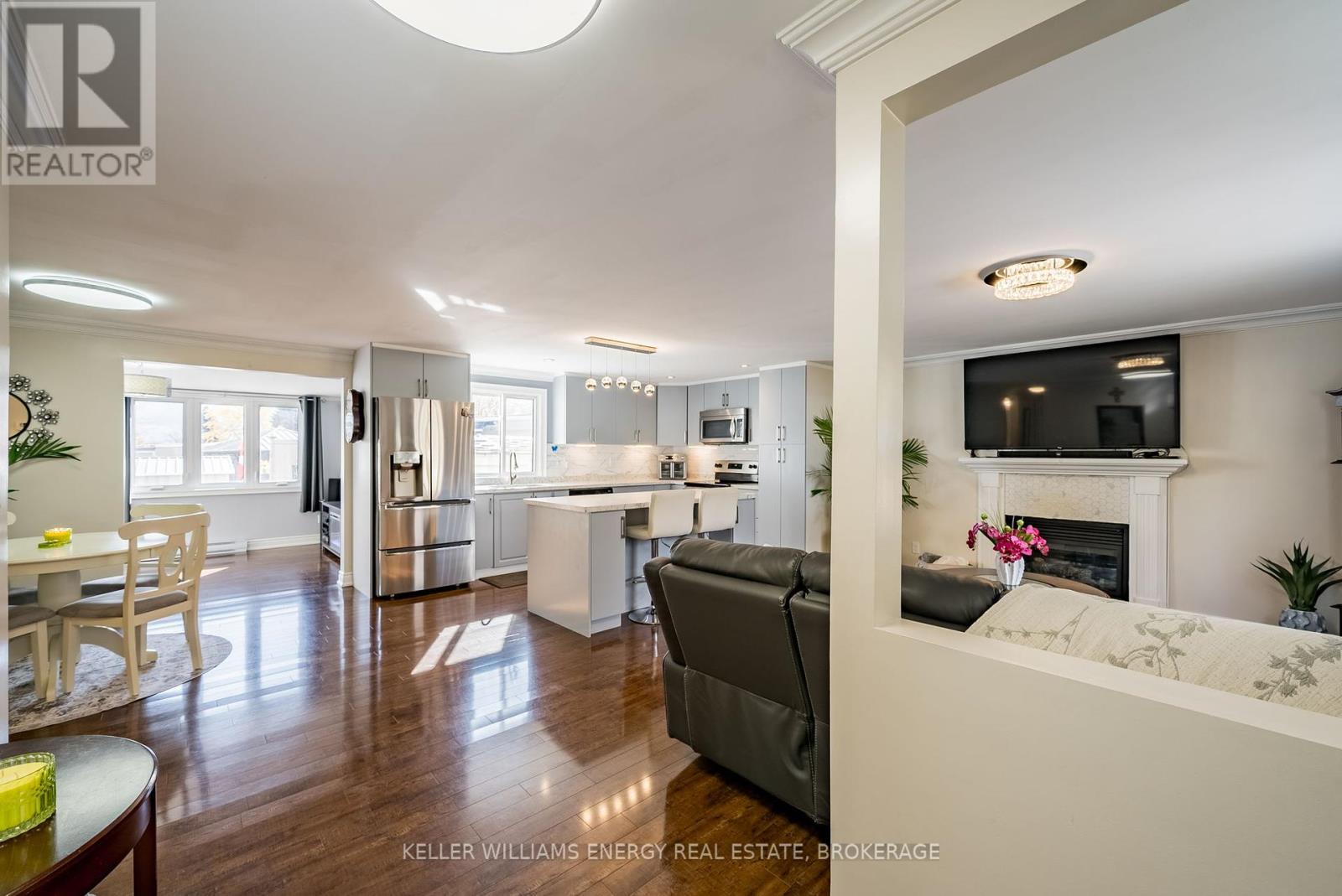 137 Wilmot Trail, Clarington (Newcastle), Ontario  L1B 1B9 - Photo 5 - E12117479