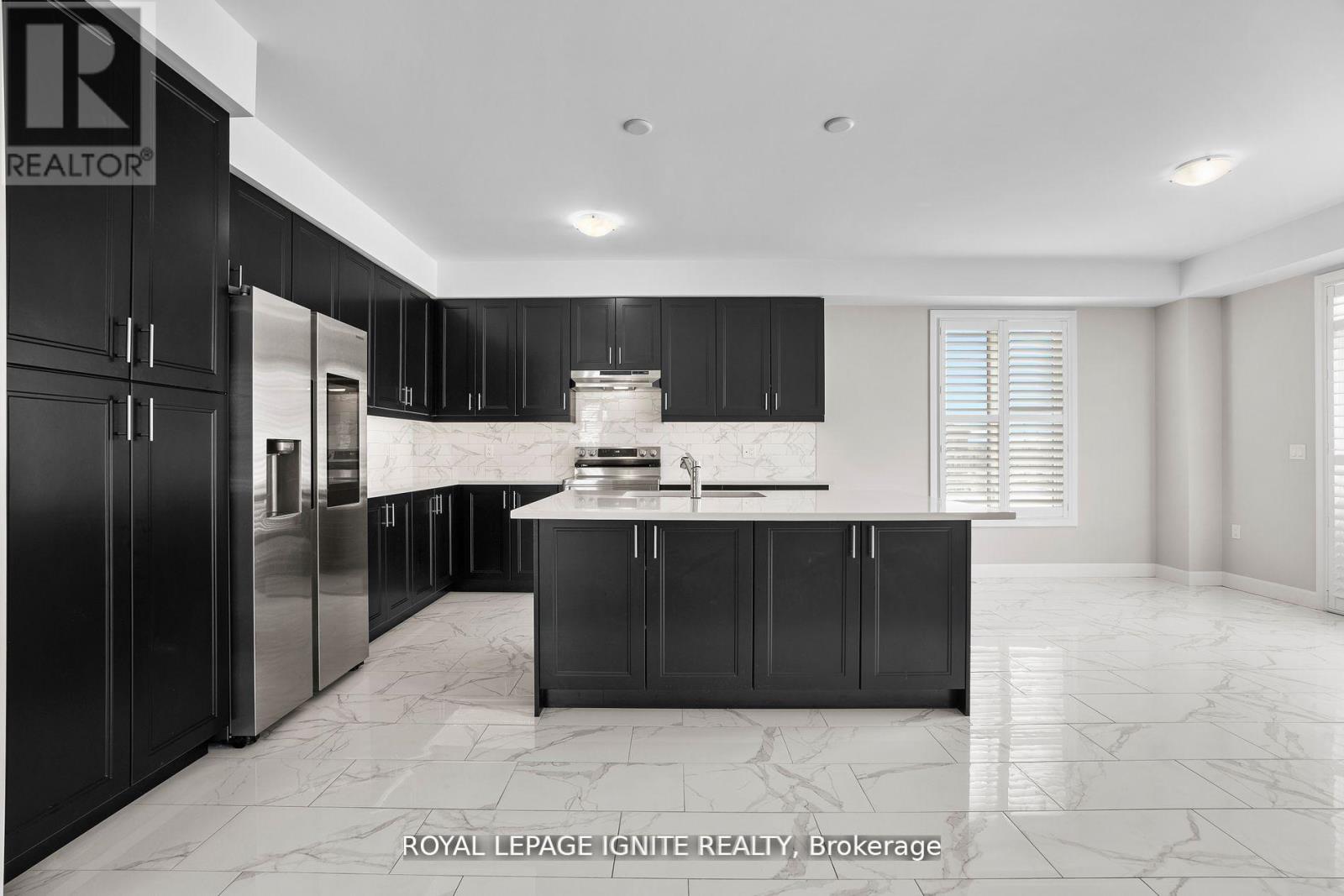 641 Lemay Grove, Peterborough North (North), Ontario  K9K 0G9 - Photo 12 - X12117140