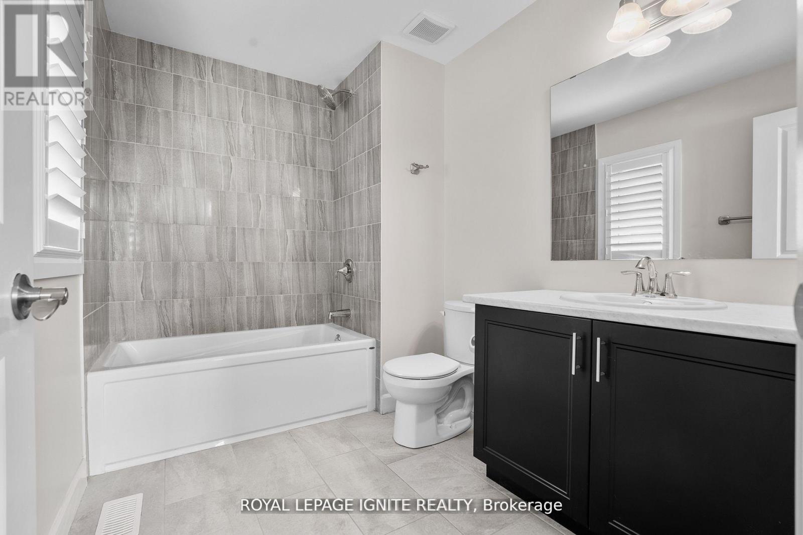 641 Lemay Grove, Peterborough North (North), Ontario  K9K 0G9 - Photo 38 - X12117140