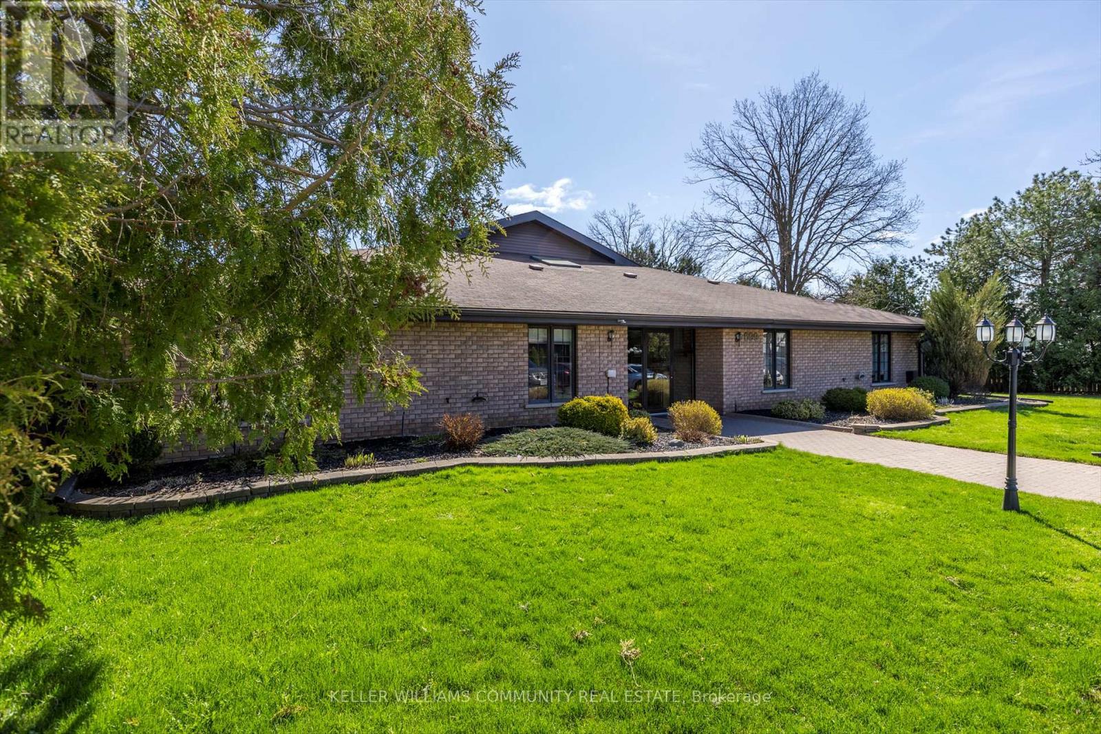 Unit # 5 - 699 Whitaker Street, Peterborough (Ashburnham), Ontario  K9H 7K3 - Photo 3 - X12117830