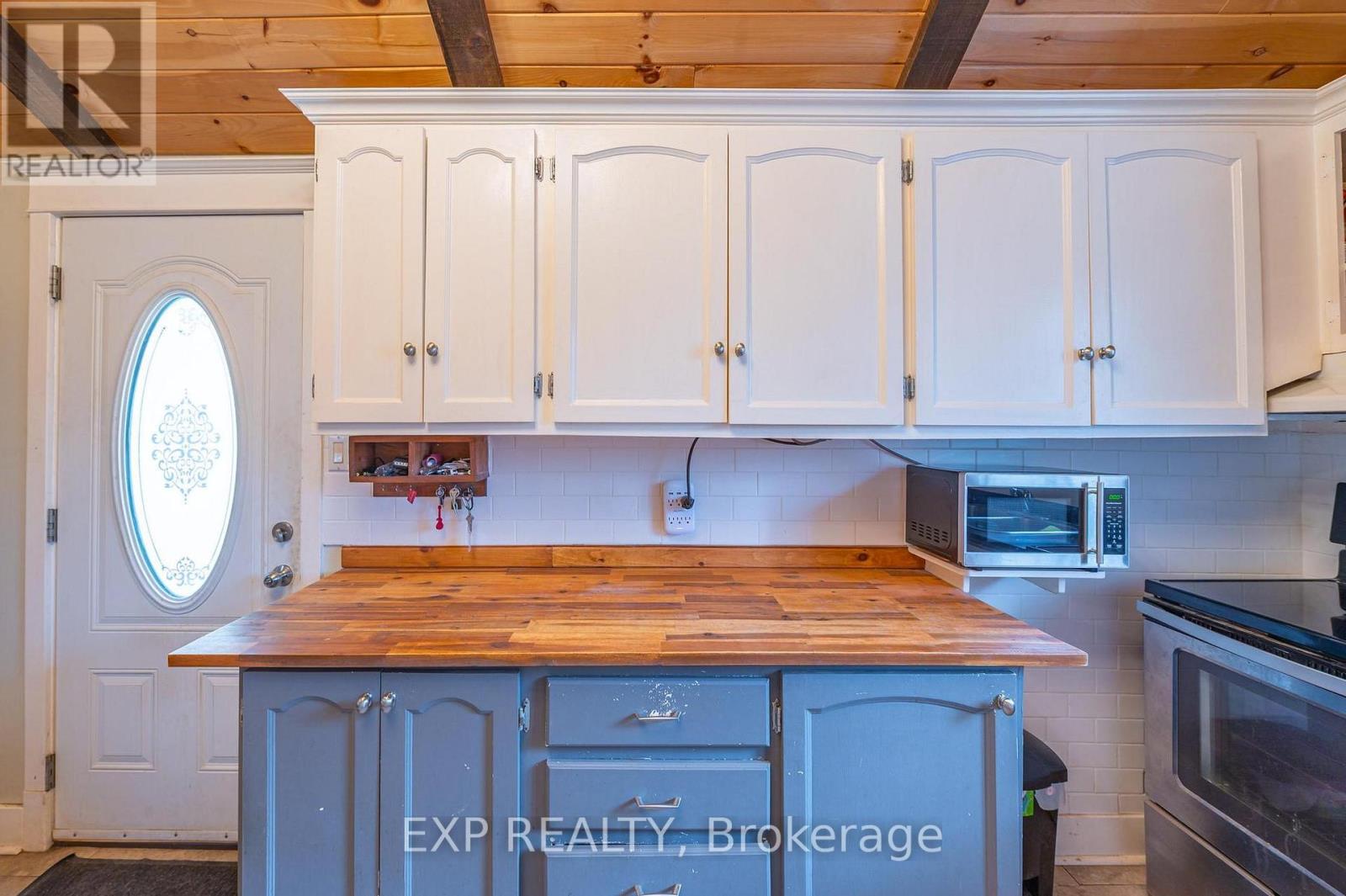 13 Queen Street S, Kawartha Lakes (Omemee), Ontario  K0L 2W0 - Photo 6 - X12117892