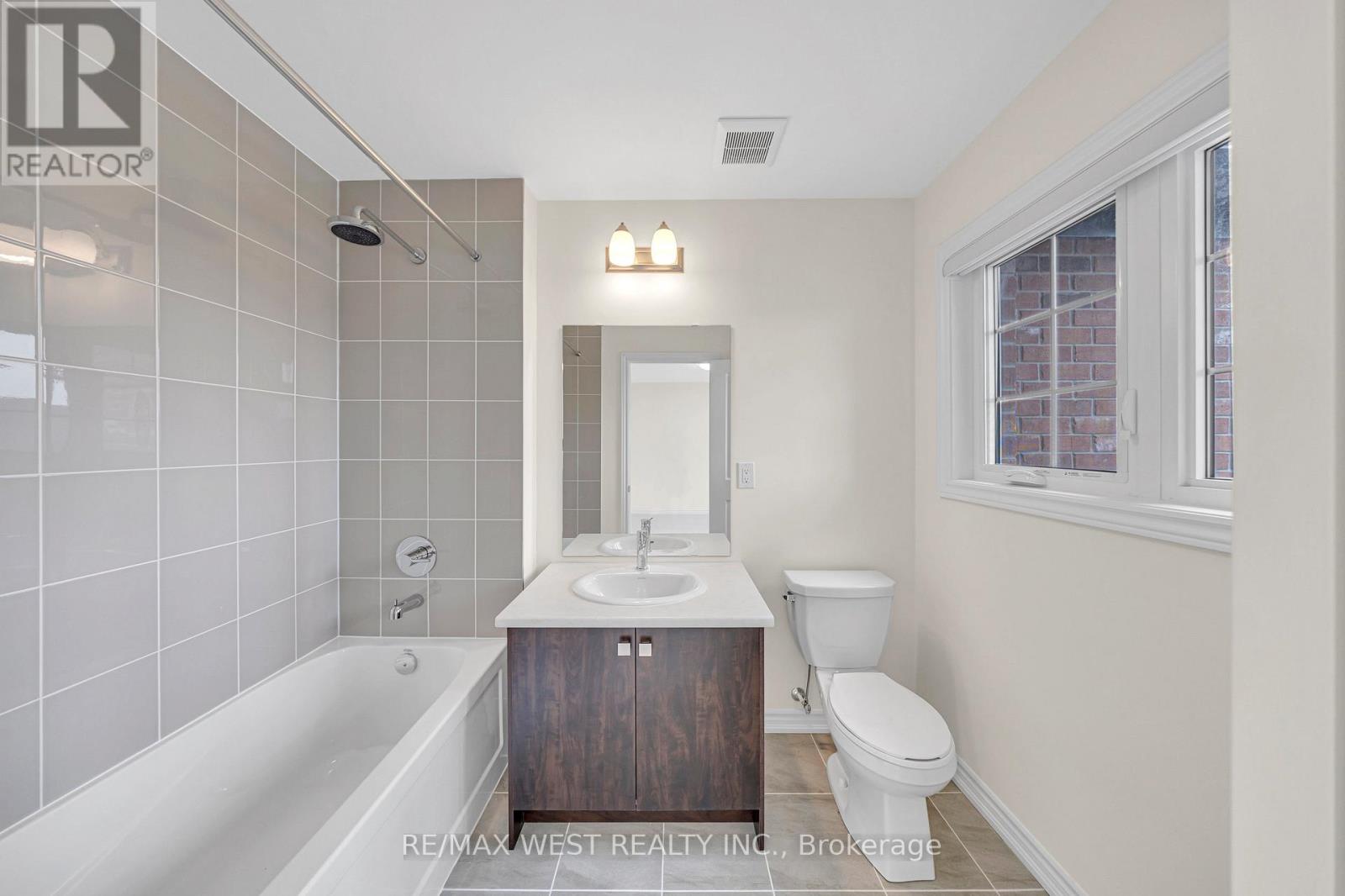 99 Golden Meadows Drive, Otonabee-South Monaghan, Ontario  K9J 0K6 - Photo 39 - X12117630