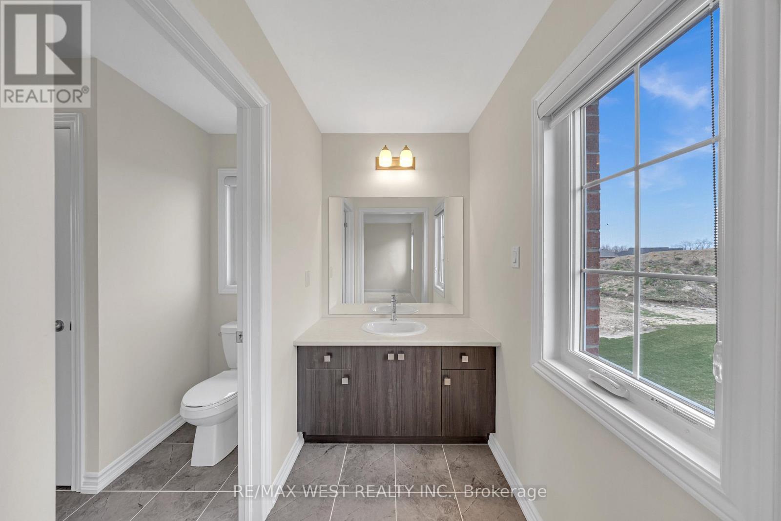 99 Golden Meadows Drive, Otonabee-South Monaghan, Ontario  K9J 0K6 - Photo 44 - X12117630
