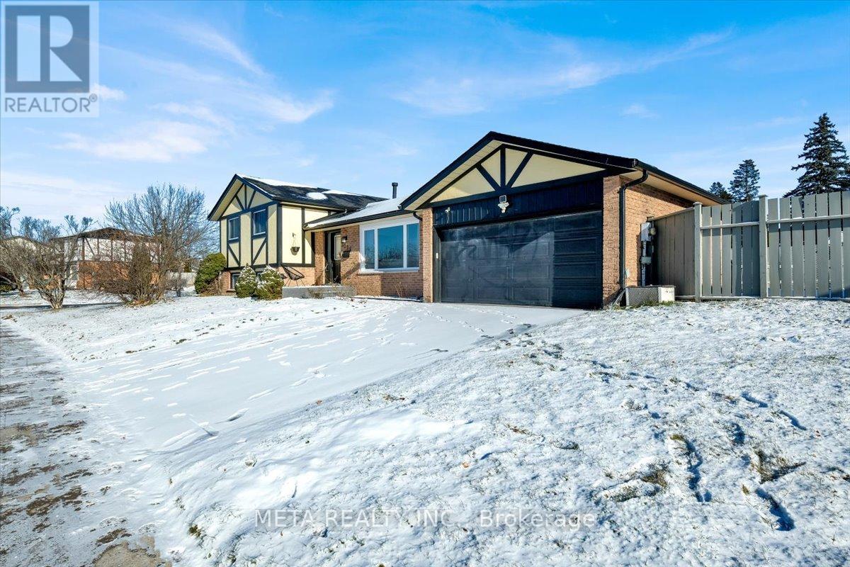 2126 WALKER AVENUE, peterborough east (south), Ontario