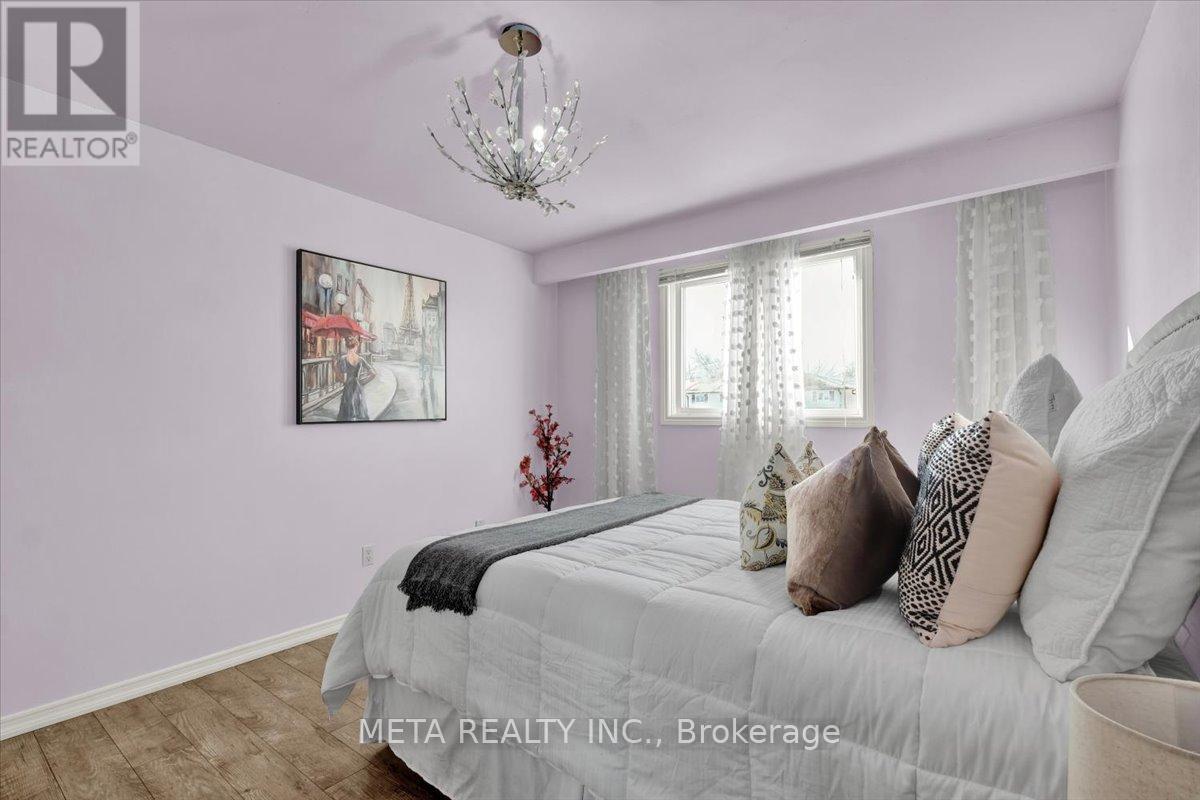 2126 Walker Avenue, Peterborough East (South), Ontario  K9L 1S1 - Photo 15 - X12117718