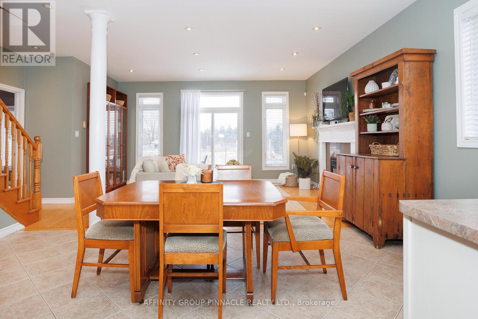 54 Ellis Crescent, Kawartha Lakes (Lindsay), Ontario  K9V 5Y1 - Photo 18 - X12118949