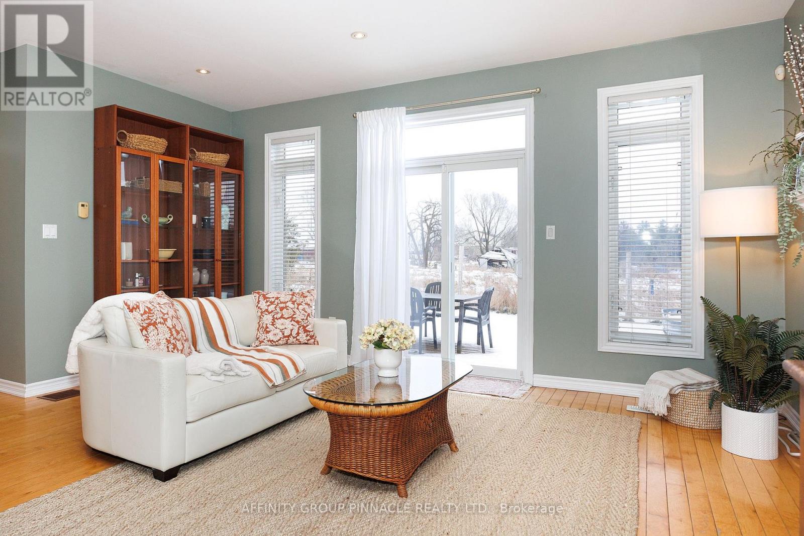 54 Ellis Crescent, Kawartha Lakes (Lindsay), Ontario  K9V 5Y1 - Photo 20 - X12118949