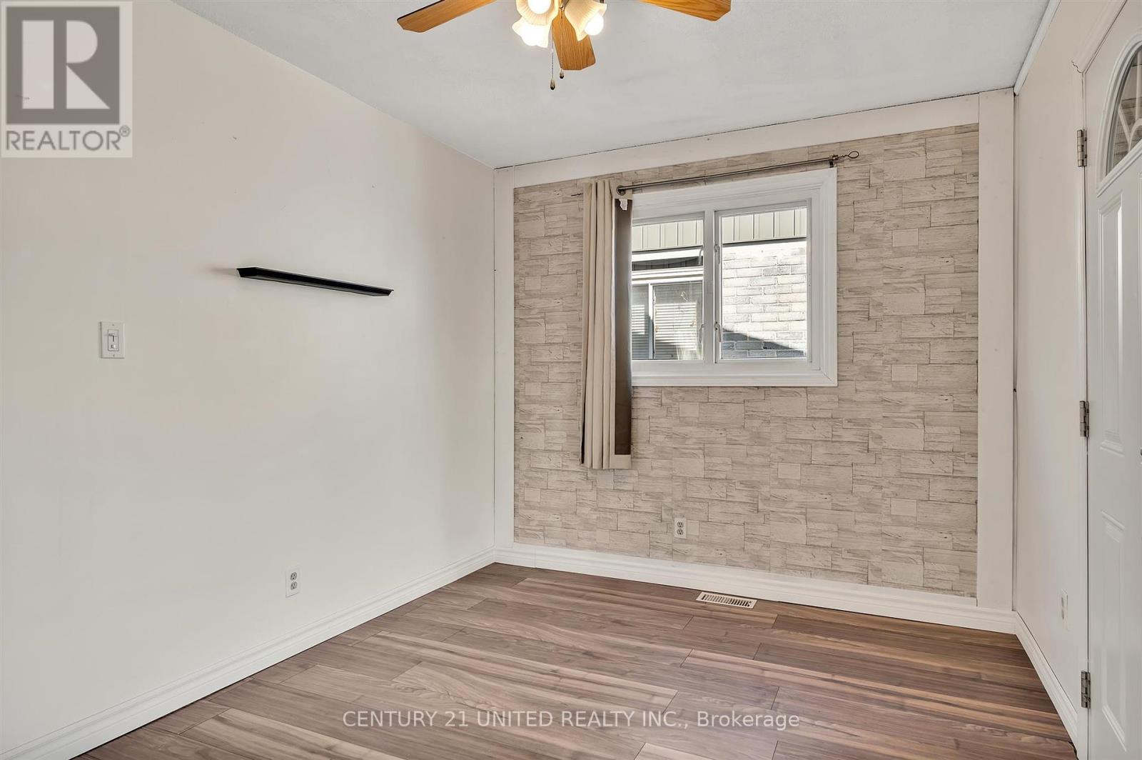 719 Mountain Ash Road, Peterborough South (West), Ontario  K9J 8K1 - Photo 11 - X12119075