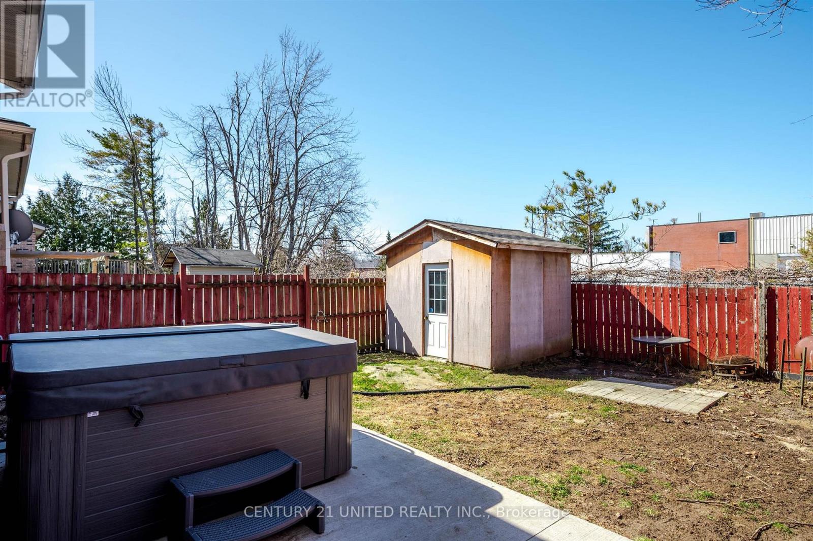 719 Mountain Ash Road, Peterborough South (West), Ontario  K9J 8K1 - Photo 39 - X12119075