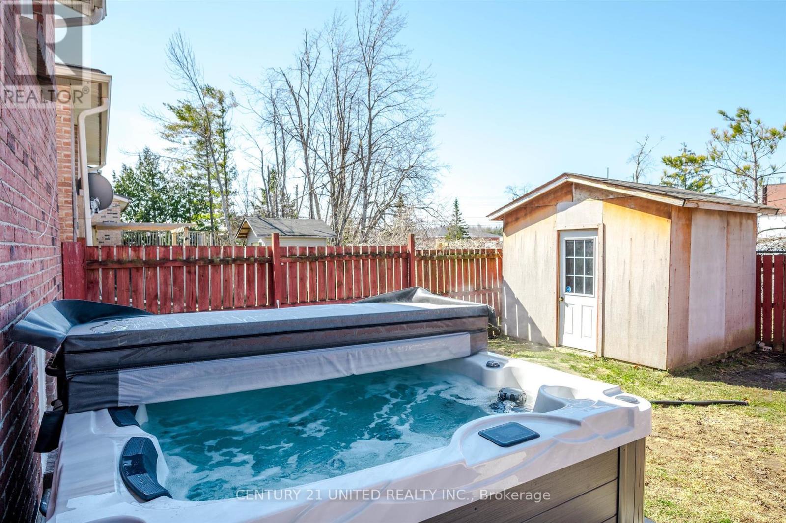 719 Mountain Ash Road, Peterborough South (West), Ontario  K9J 8K1 - Photo 45 - X12119075
