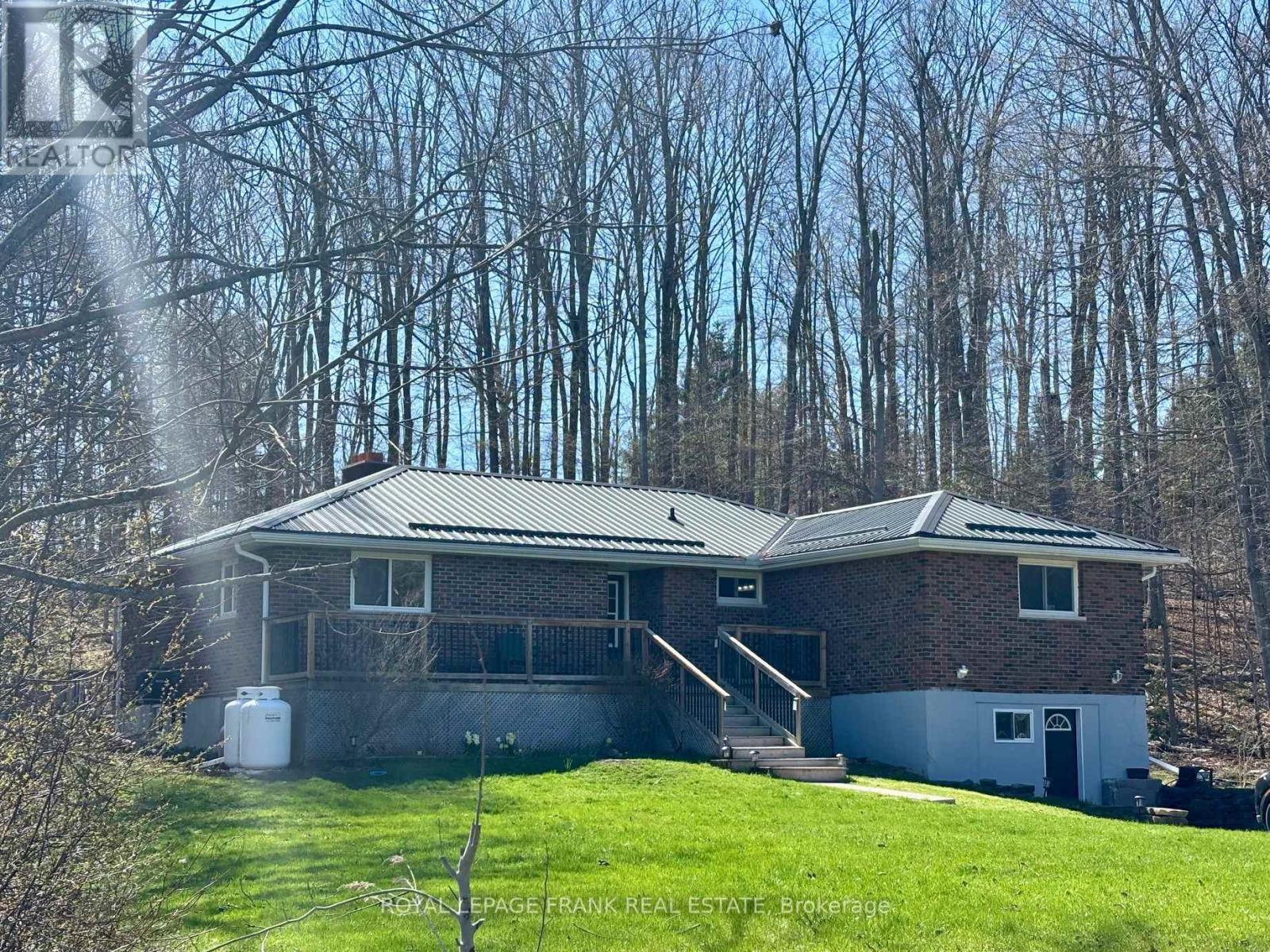 878 Payne Line Road, Douro-Dummer, Ontario  K0L 3A0 - Photo 2 - X12119160