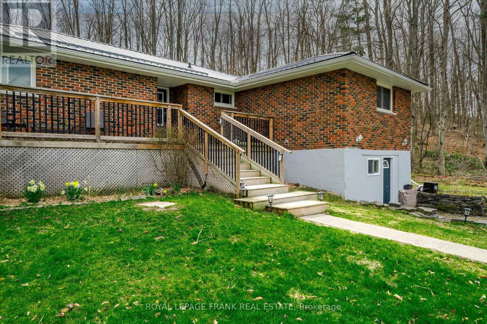 878 Payne Line Road, Douro-Dummer, Ontario  K0L 3A0 - Photo 3 - X12119160