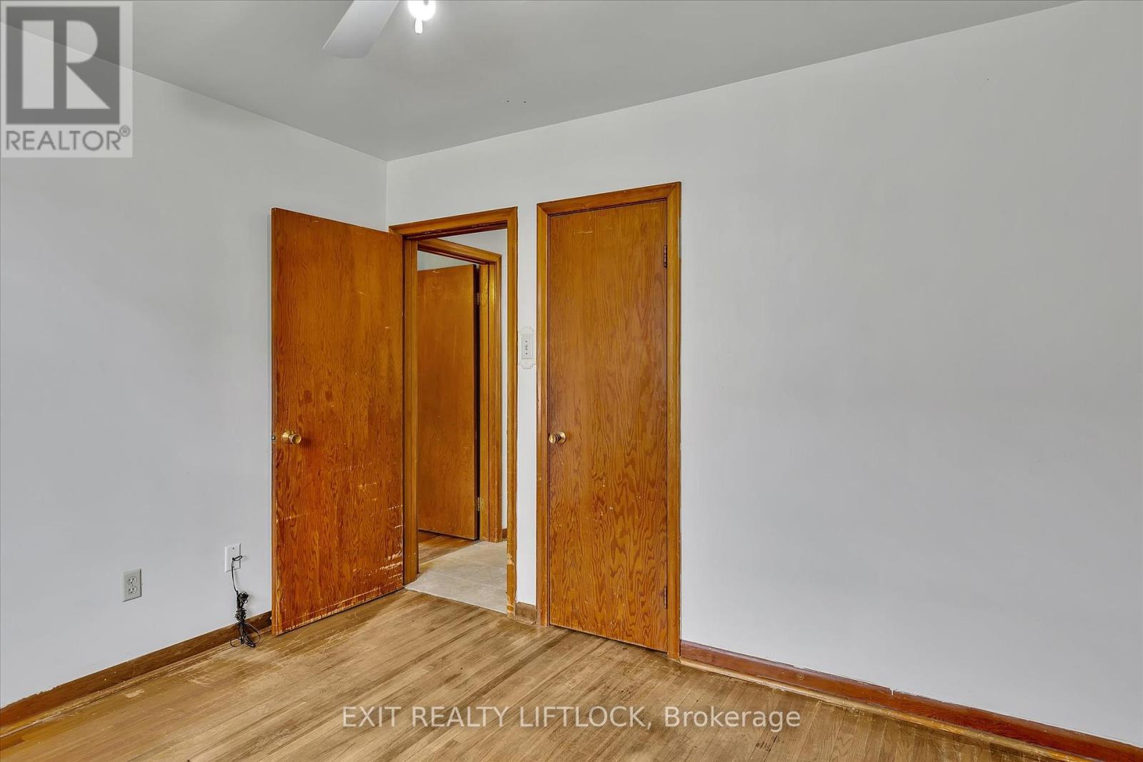 250 Bellevue Street, Peterborough North (South), Ontario  K9H 5E5 - Photo 18 - X12119208