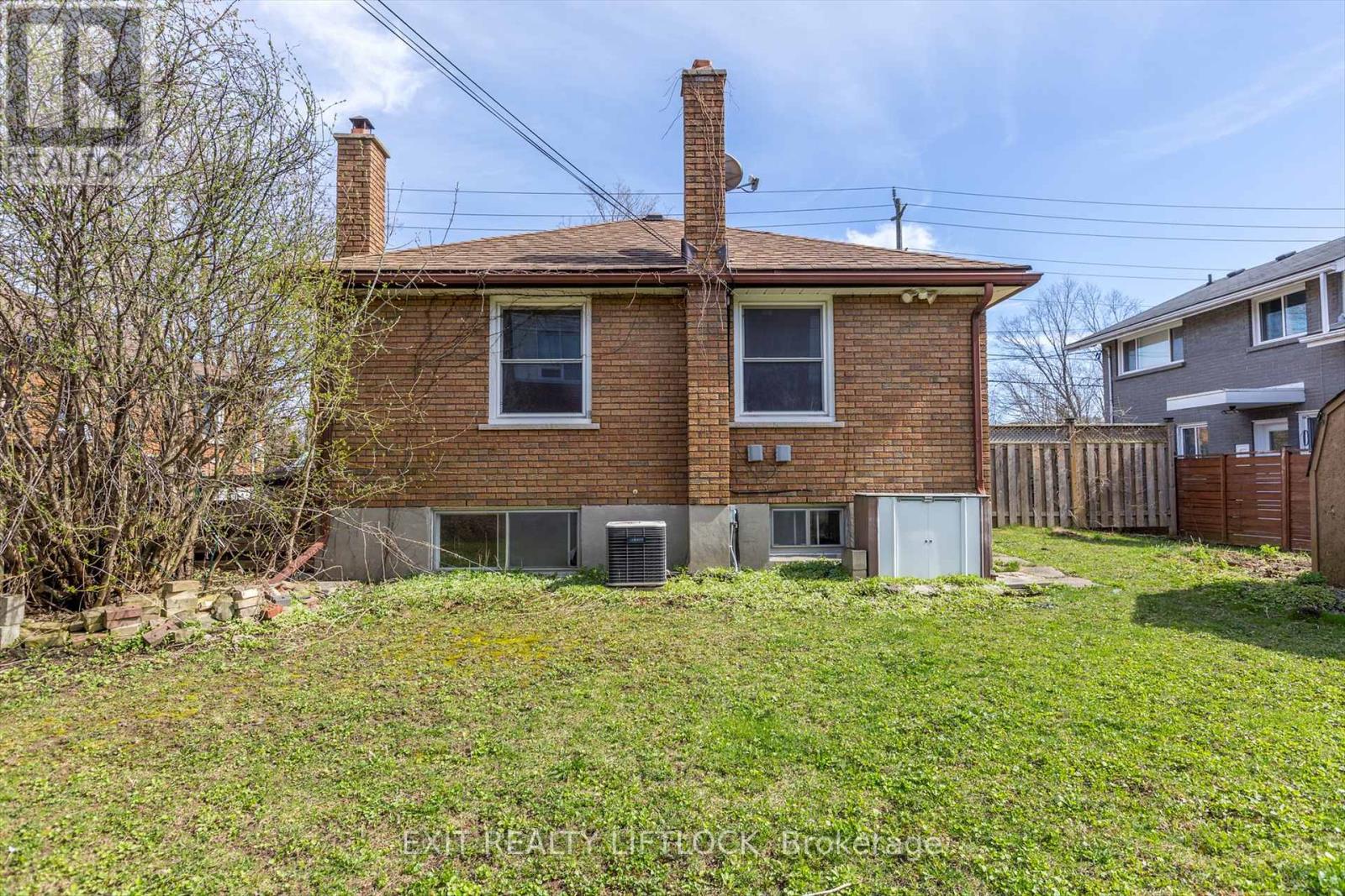 250 Bellevue Street, Peterborough North (South), Ontario  K9H 5E5 - Photo 30 - X12119208