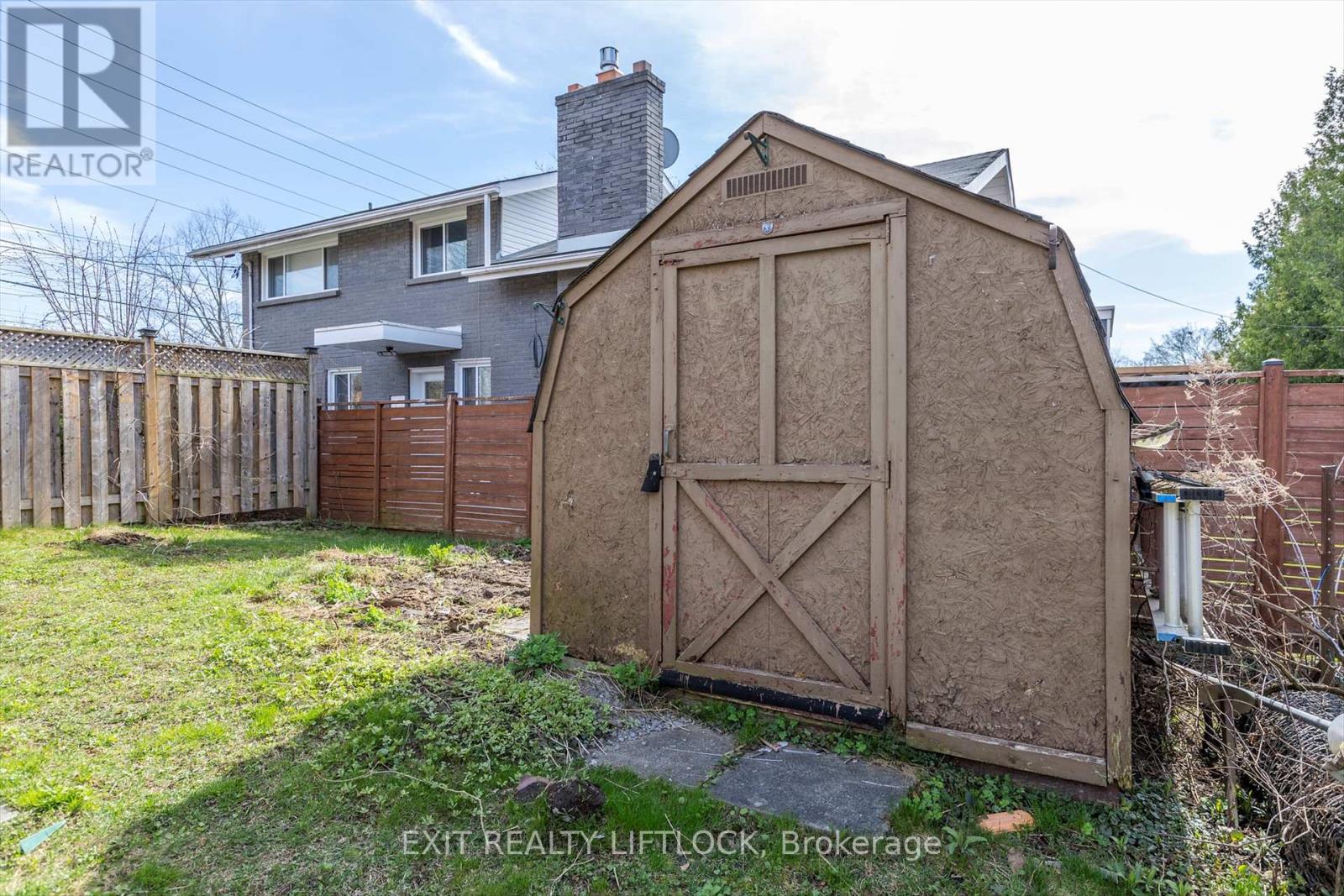 250 Bellevue Street, Peterborough North (South), Ontario  K9H 5E5 - Photo 33 - X12119208