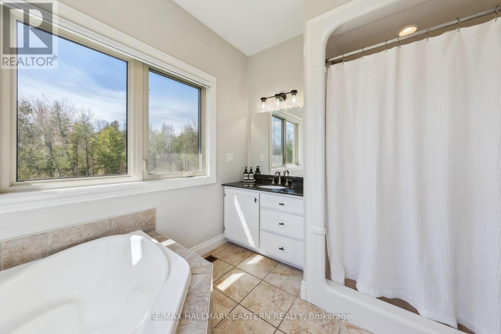 145 Arnott Drive, Selwyn, Ontario  K0L 1T0 - Photo 19 - X12119302