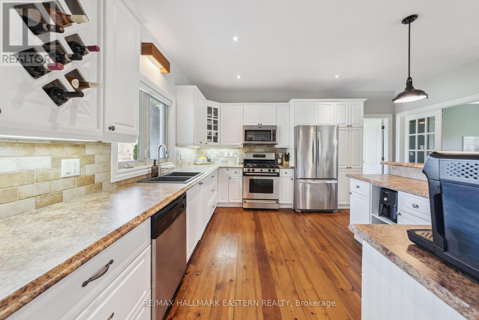 145 Arnott Drive, Selwyn, Ontario  K0L 1T0 - Photo 7 - X12119302