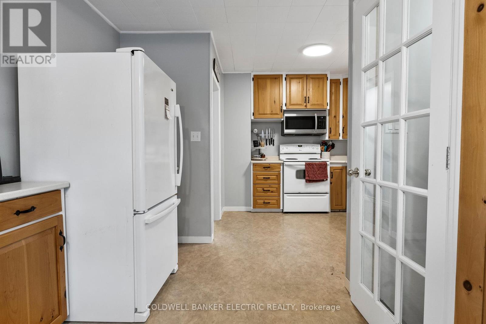 58 River Street, North Kawartha, Ontario  K0L 1A0 - Photo 10 - X12119361