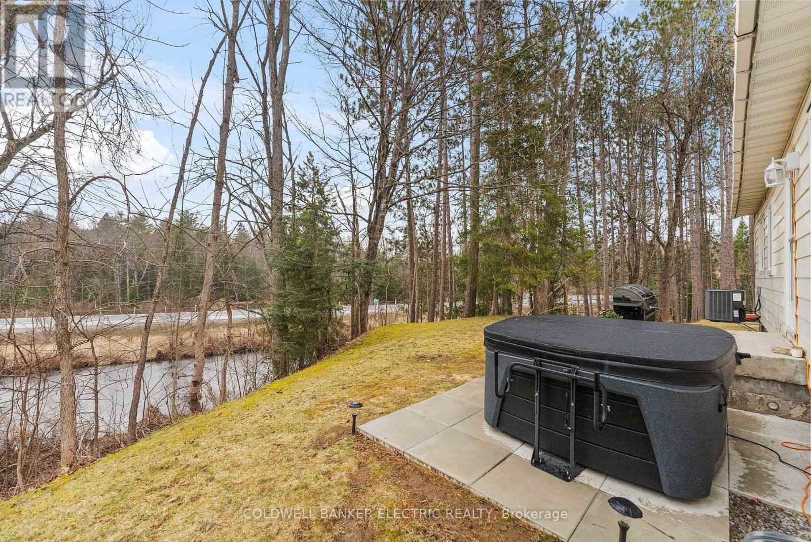 58 River Street, North Kawartha, Ontario  K0L 1A0 - Photo 24 - X12119361