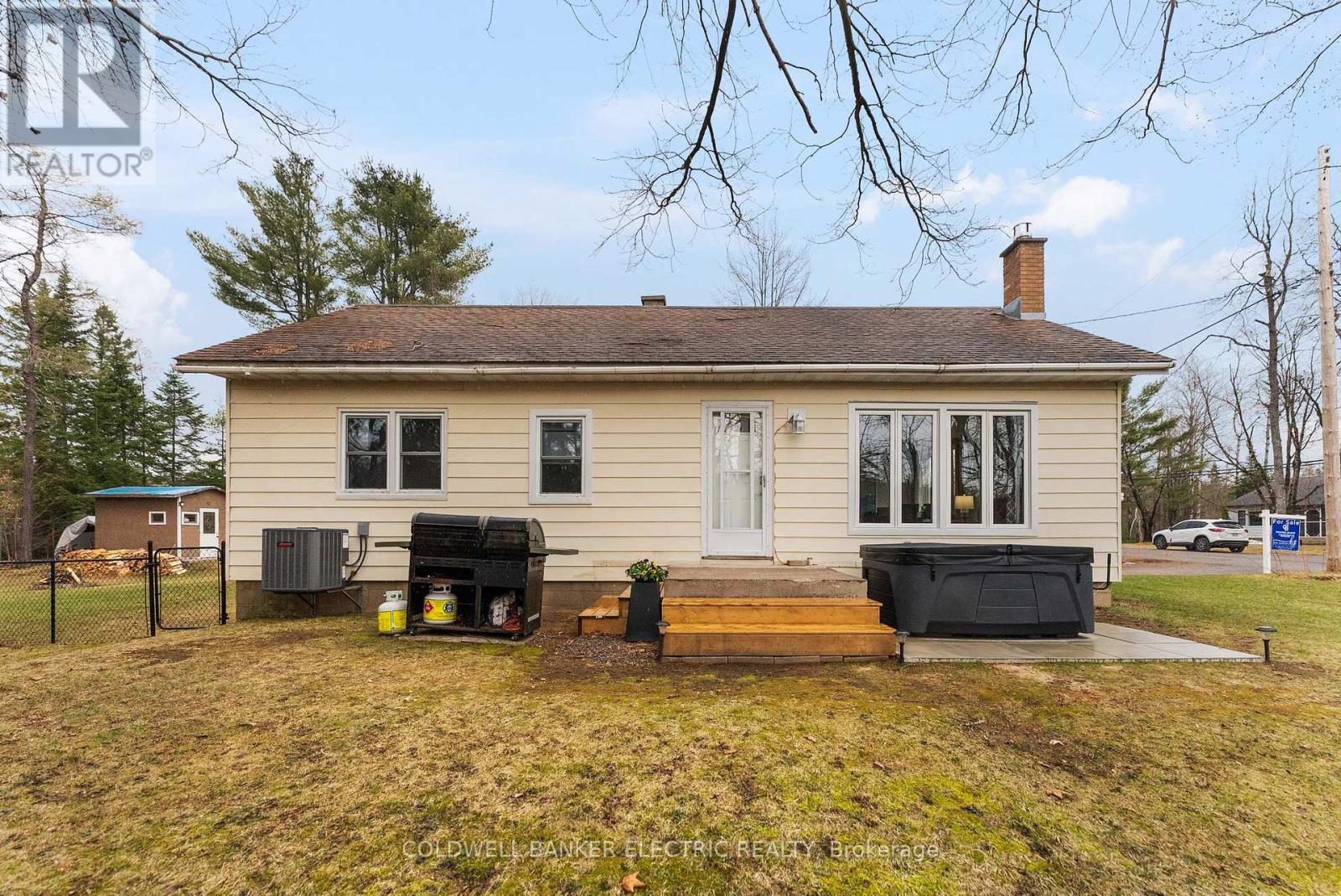 58 River Street, North Kawartha, Ontario  K0L 1A0 - Photo 27 - X12119361