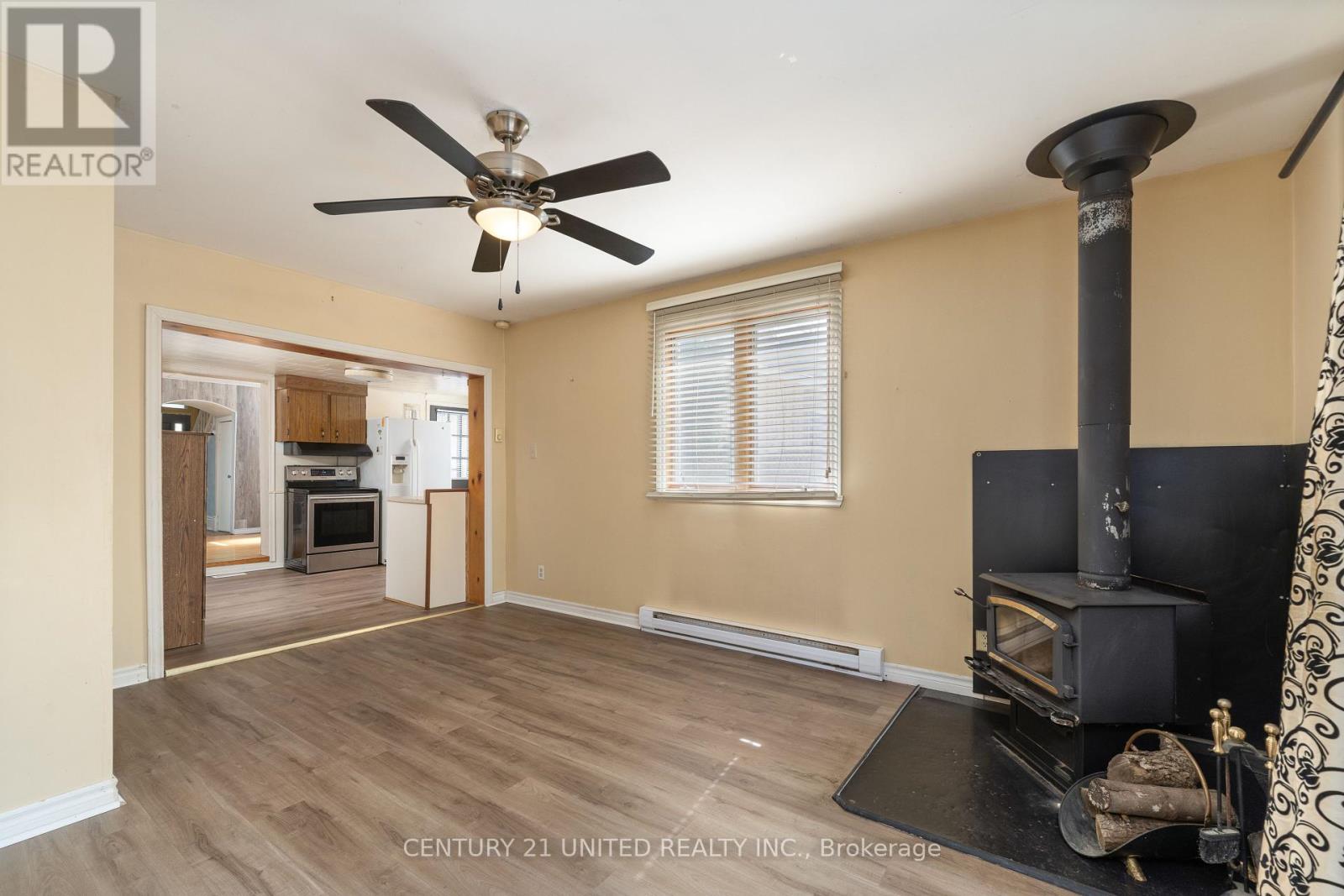 44 Elgin Street, Kawartha Lakes (Lindsay), Ontario  K9V 3W3 - Photo 17 - X12119592