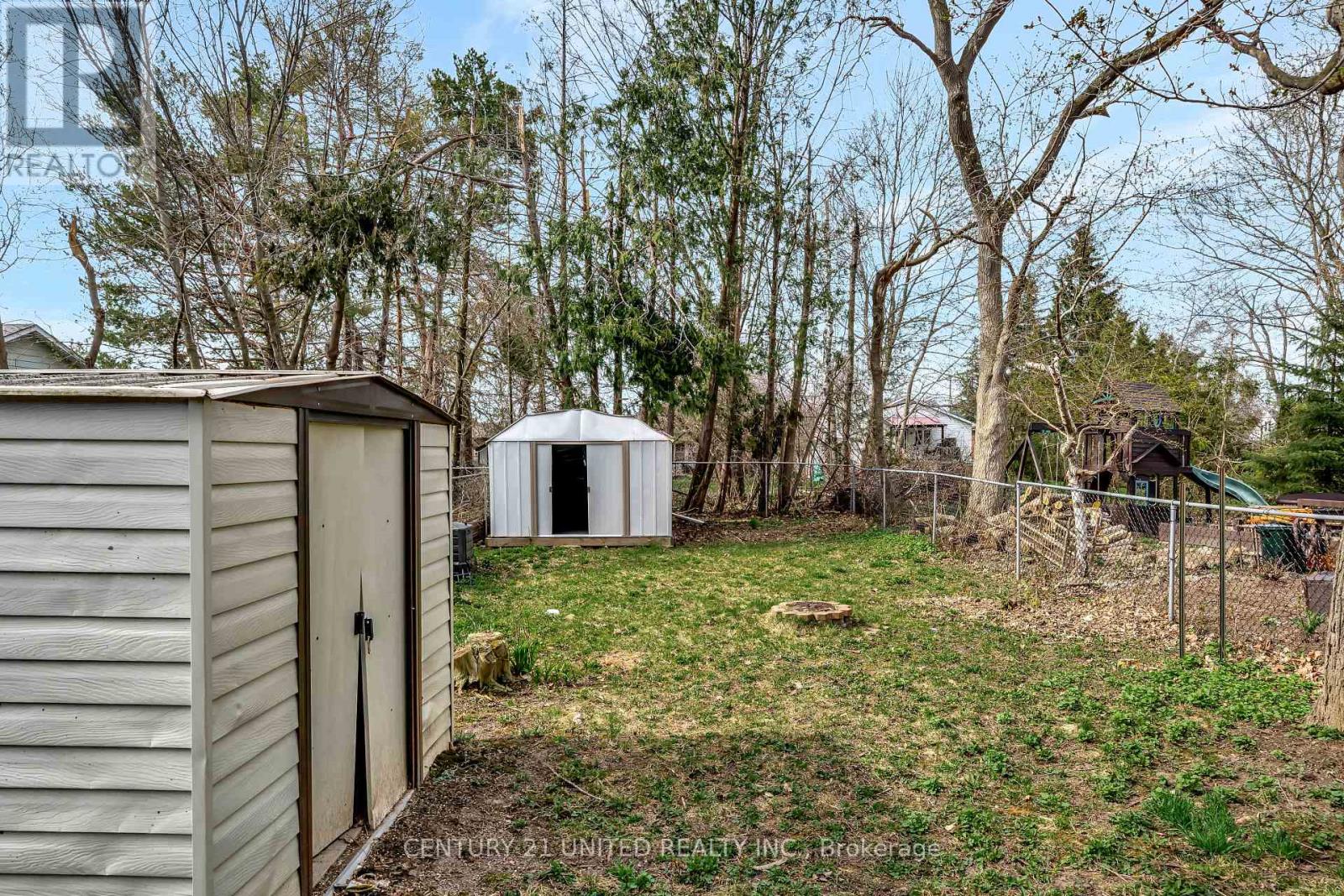 44 Elgin Street, Kawartha Lakes (Lindsay), Ontario  K9V 3W3 - Photo 25 - X12119592