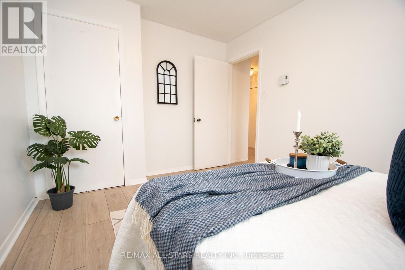 39a Springbrook Drive, Peterborough West (Central), Ontario  K9J 1L3 - Photo 16 - X12119617