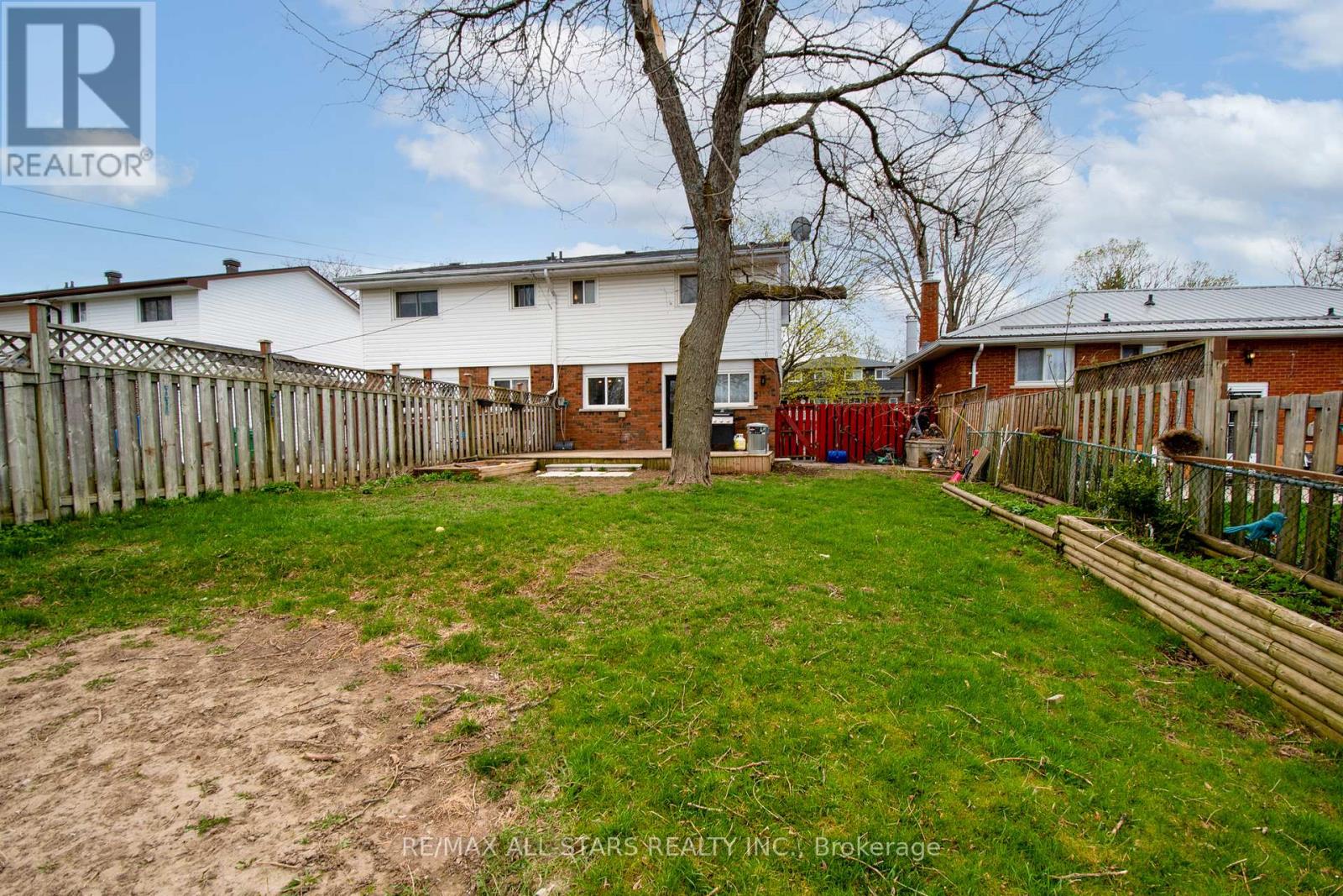 39a Springbrook Drive, Peterborough West (Central), Ontario  K9J 1L3 - Photo 27 - X12119617