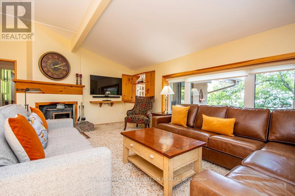 170 Hill Drive, Trent Lakes, Ontario  K0L 1J0 - Photo 5 - X12119644