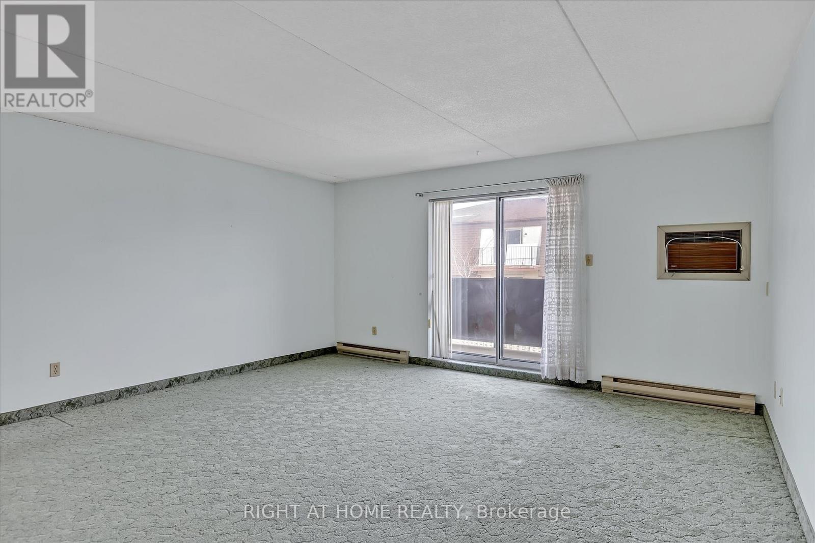 208 - 795 Sherbrooke Street, Peterborough West (North), Ontario  K9J 2R2 - Photo 6 - X12119928