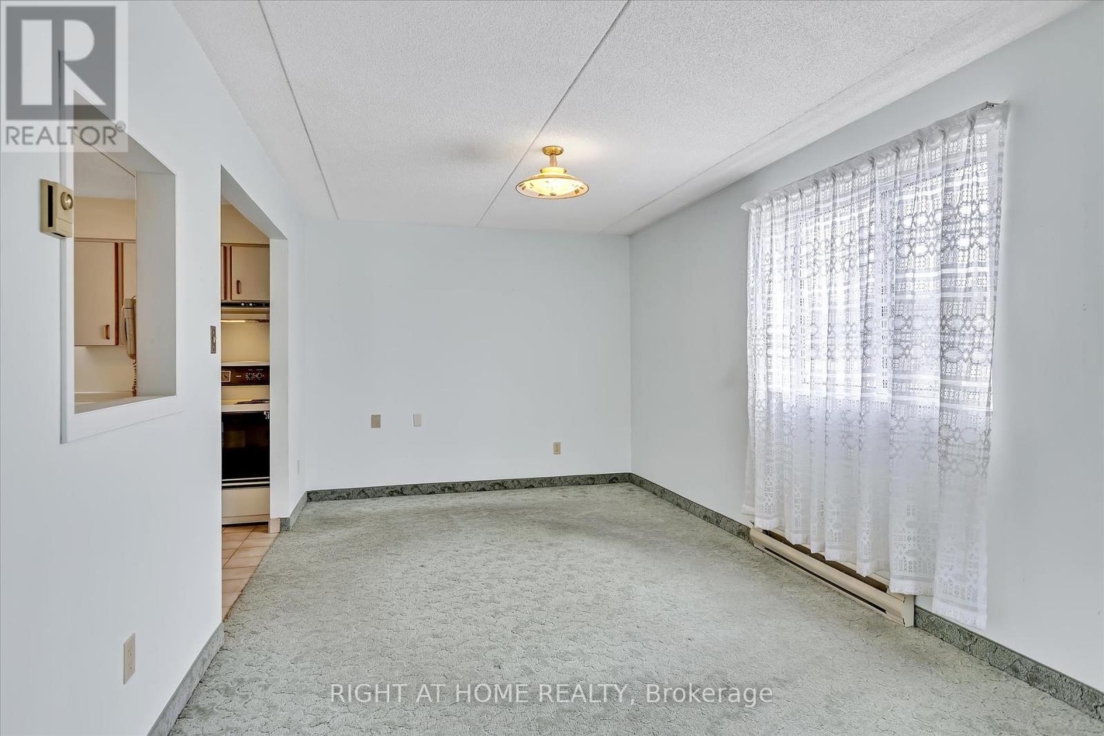 208 - 795 Sherbrooke Street, Peterborough West (North), Ontario  K9J 2R2 - Photo 8 - X12119928
