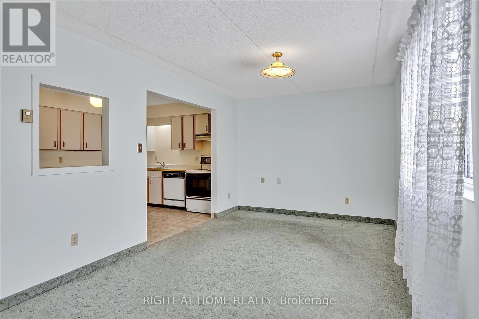 208 - 795 Sherbrooke Street, Peterborough West (North), Ontario  K9J 2R2 - Photo 9 - X12119928