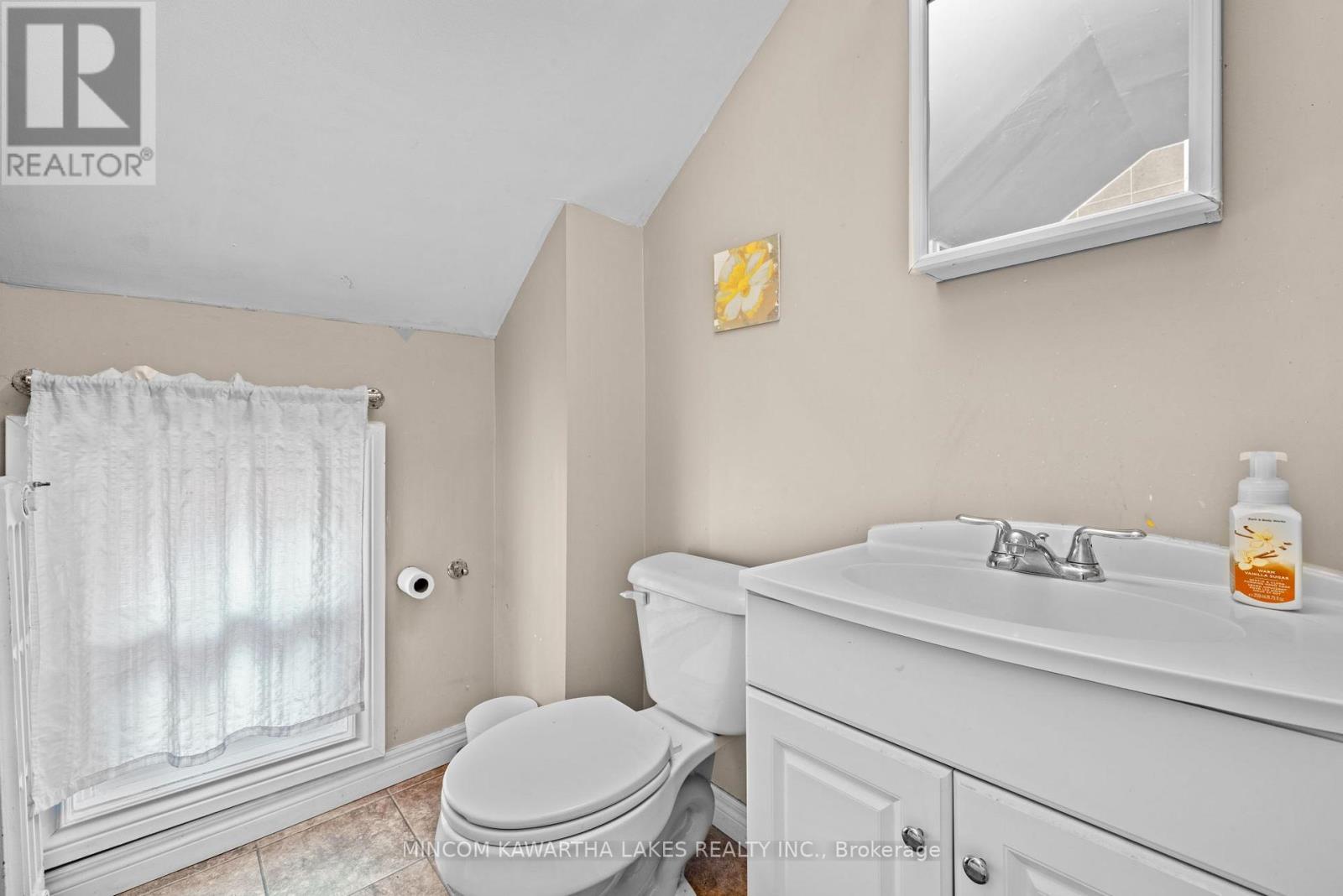 270 Sherbrooke Street, Peterborough Central (North), Ontario  K9J 2N6 - Photo 18 - X12120230