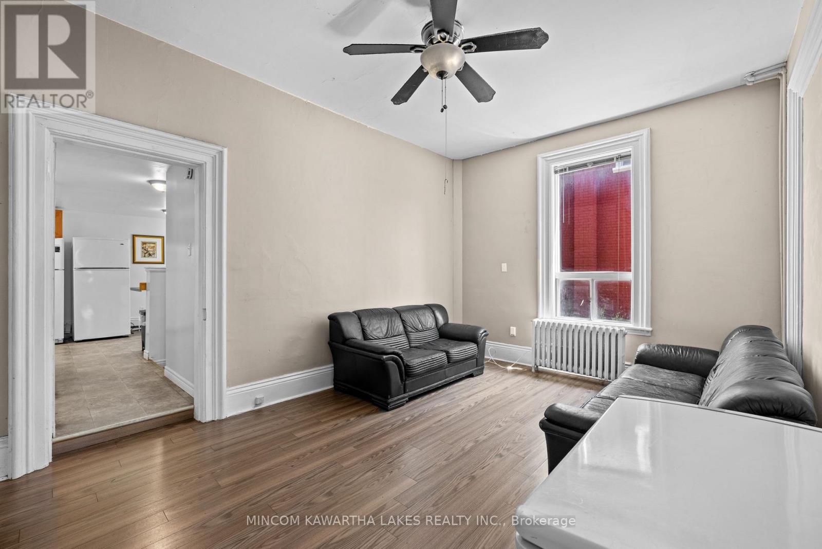 270 Sherbrooke Street, Peterborough Central (North), Ontario  K9J 2N6 - Photo 6 - X12120230