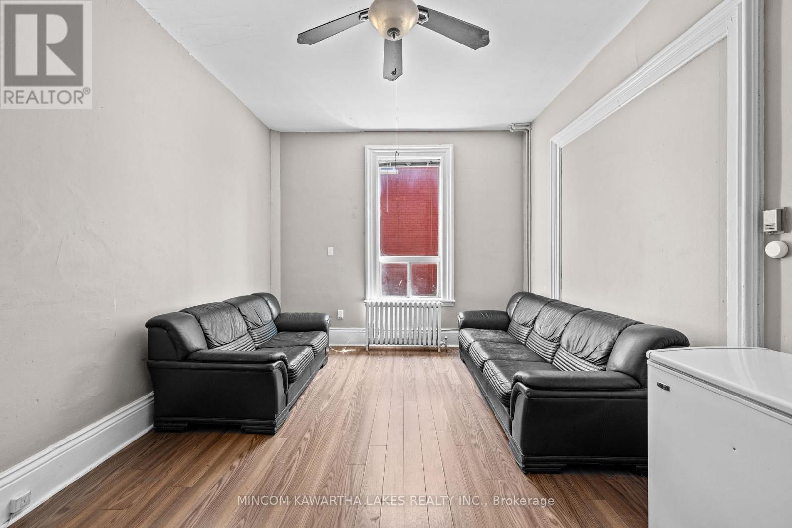 270 Sherbrooke Street, Peterborough Central (North), Ontario  K9J 2N6 - Photo 8 - X12120230