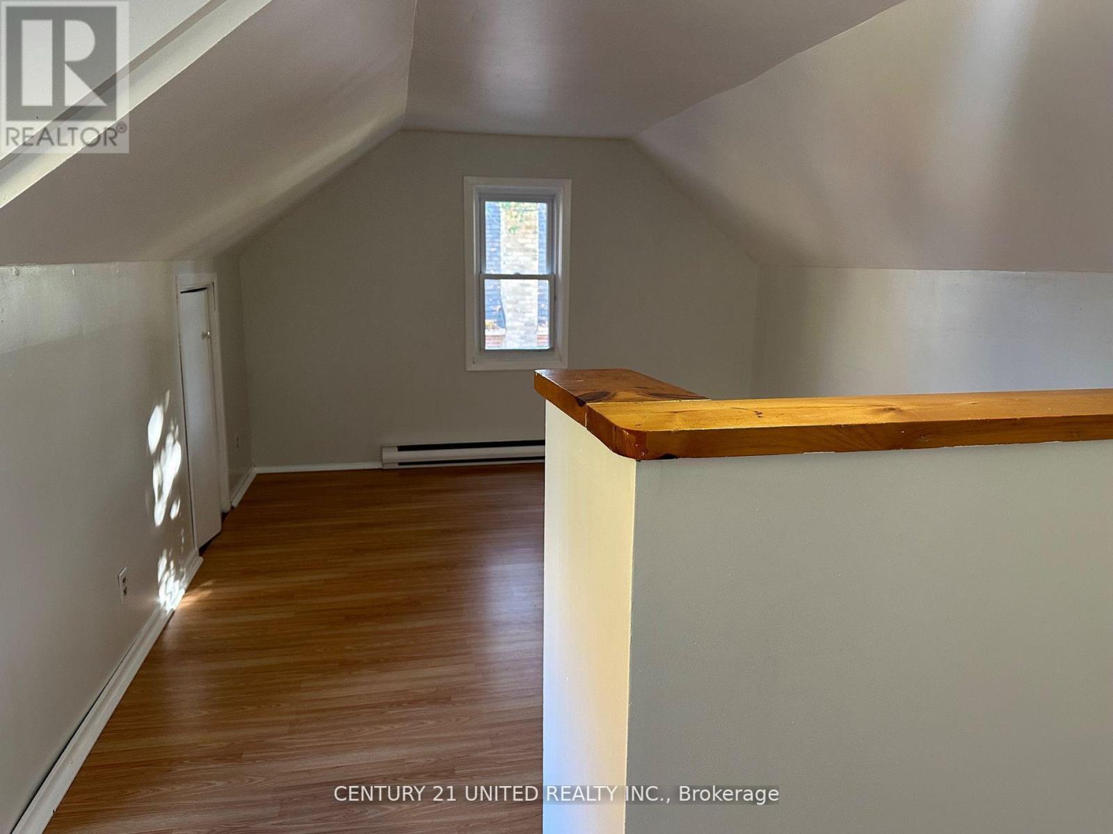 140 Maria Street, Peterborough East (Central), Ontario  K9H 1B9 - Photo 14 - X12120542