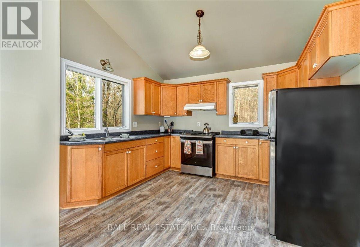 61 North Rusaw Road, North Kawartha, Ontario  K0L 1A0 - Photo 5 - X12121148