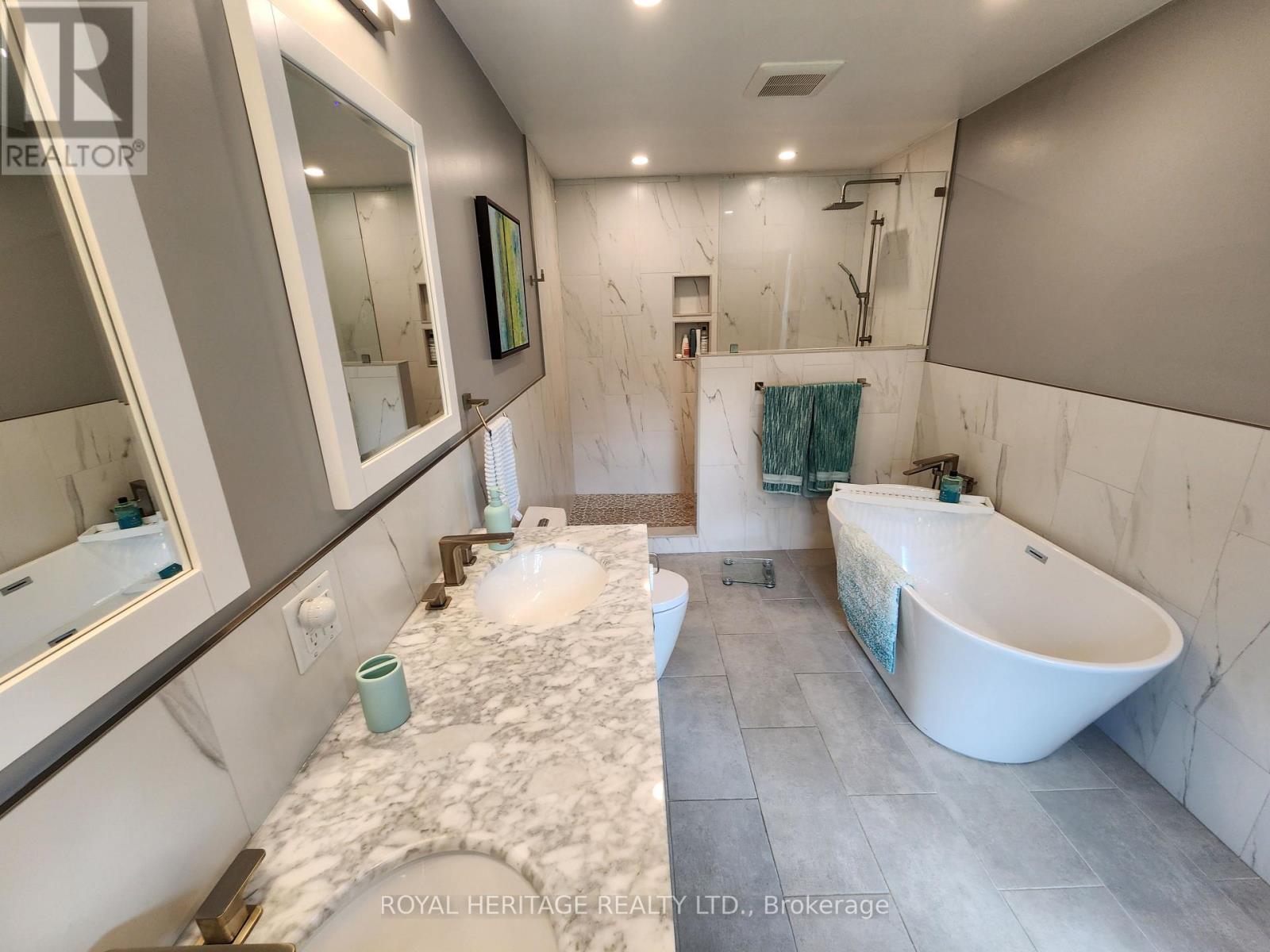8188 Woodland Avenue, Port Hope (Garden Hill), Ontario  L0A 1B0 - Photo 8 - X12121321